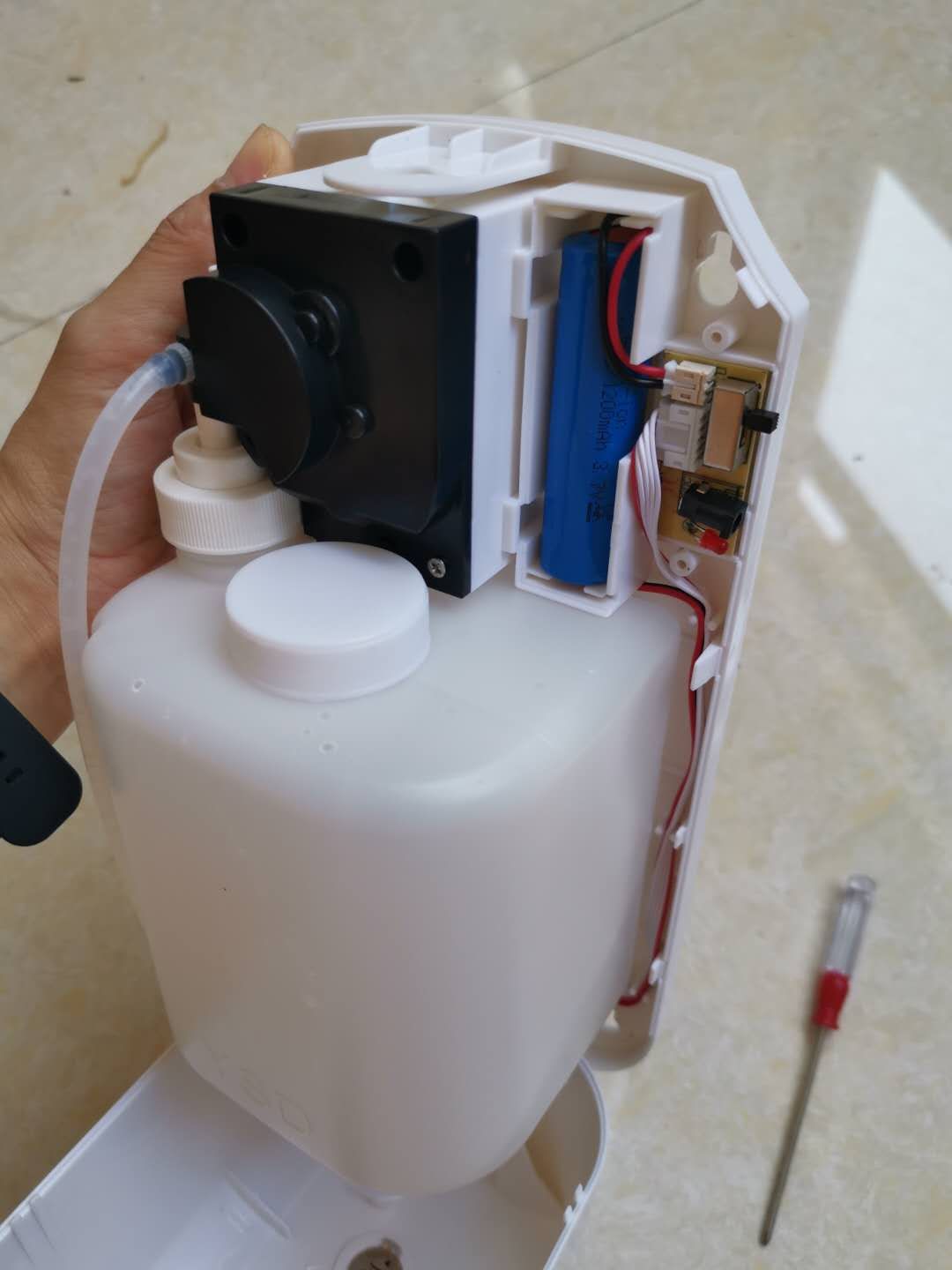 自动感应手部皂液器 壁挂式消毒器 酒精喷雾消毒机 厂家直销批发详情图3