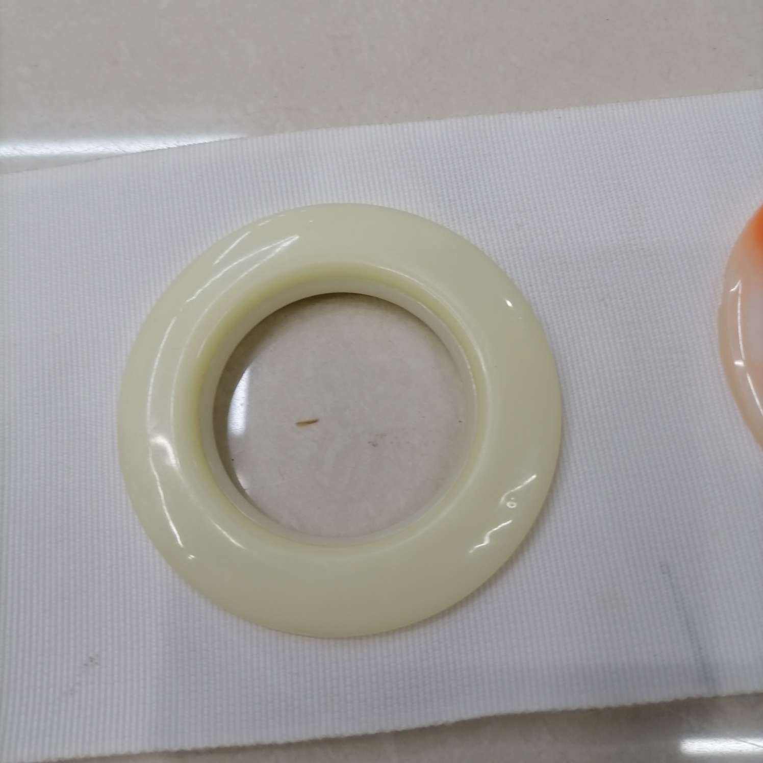 新款厂家直销可零售批发纳米扣一包90个价格为每包米白色