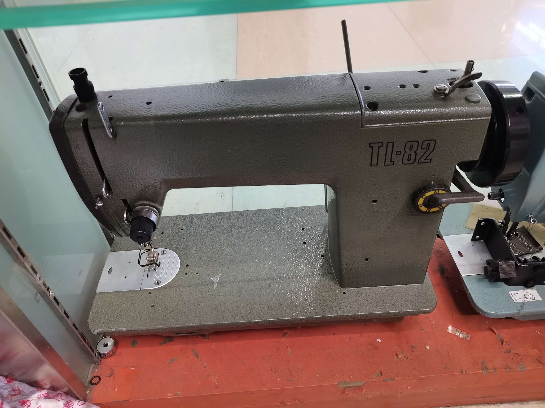TL—82缝纫机