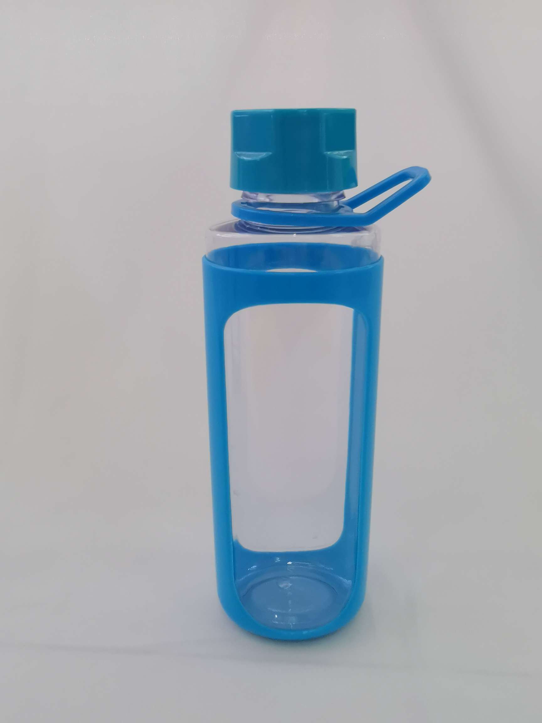 Factory direct sales of creative plastic colored water bottles, large-capacity children's and students' disposable cups, plastic water cups mixed batch details Picture