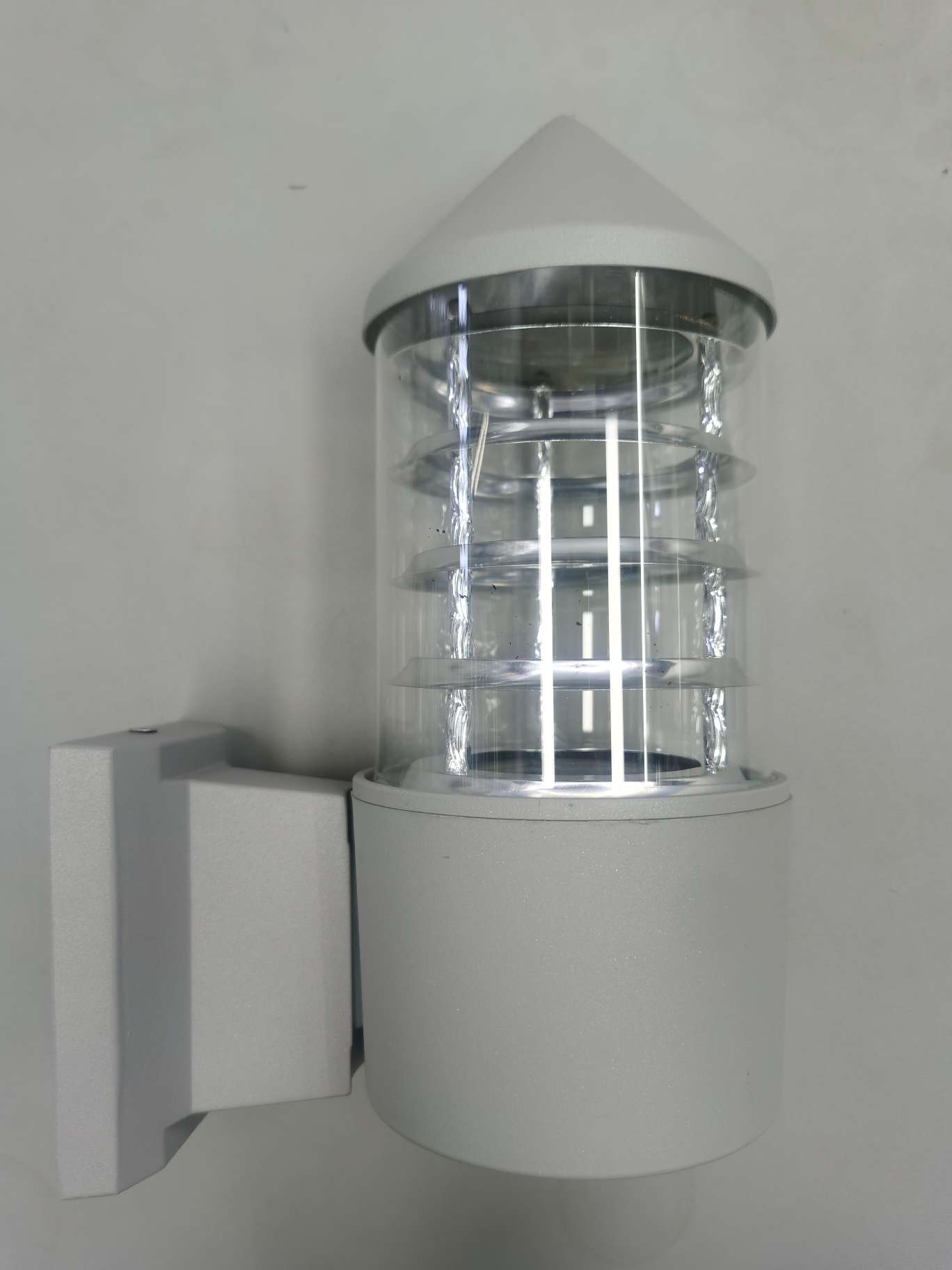 Outdoor wall lamp single-headed pointed cap