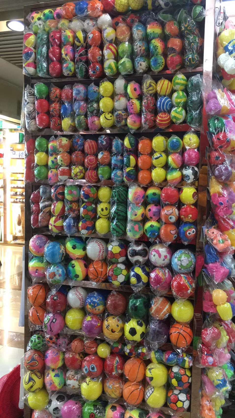 Custom-made 9-inch children's fluorescent flower balls with various orange flower balls and classic fluorescent footballs detail image 8