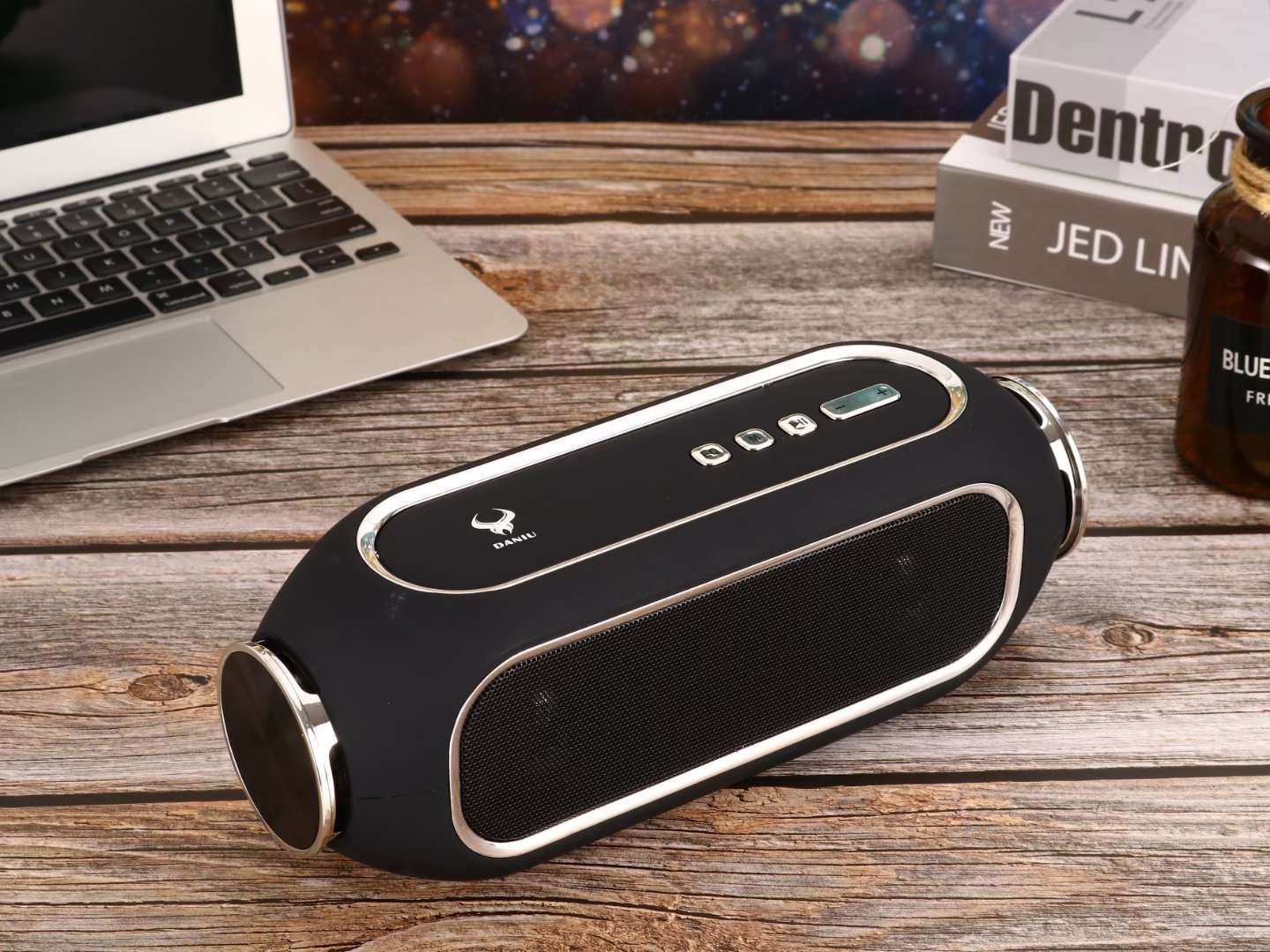 DS-02 Bluetooth speaker Specification image