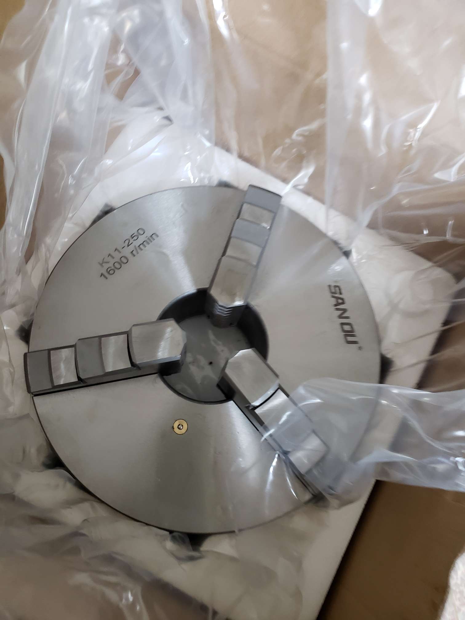 Three jaw chuck thumbnail