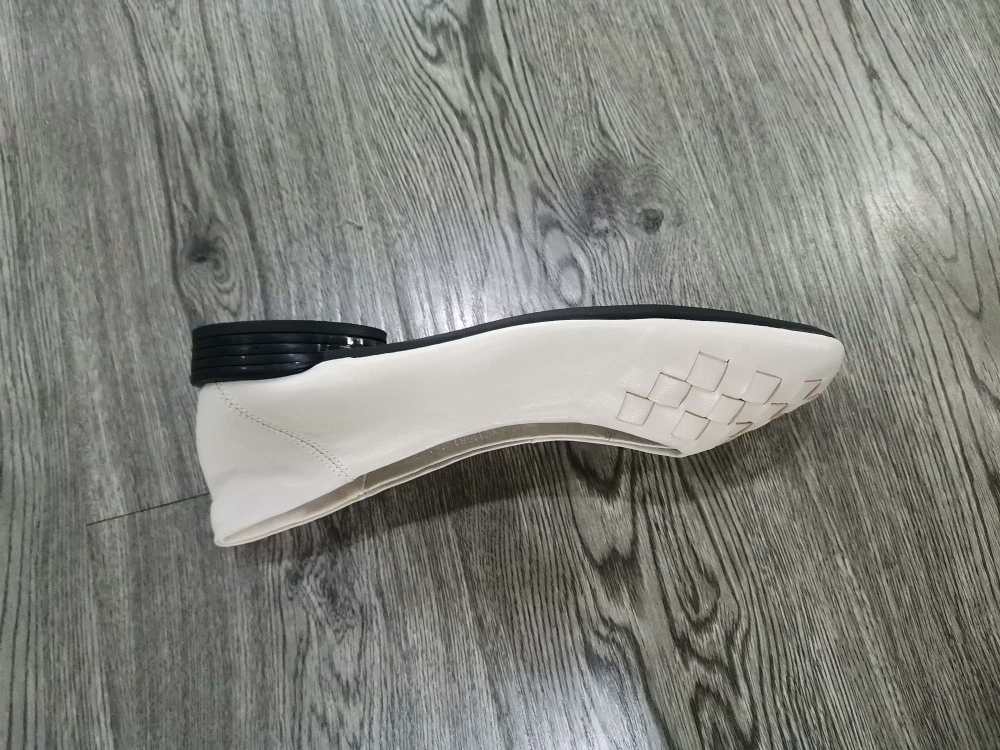 丽诗兰黛1158--1米色产品图