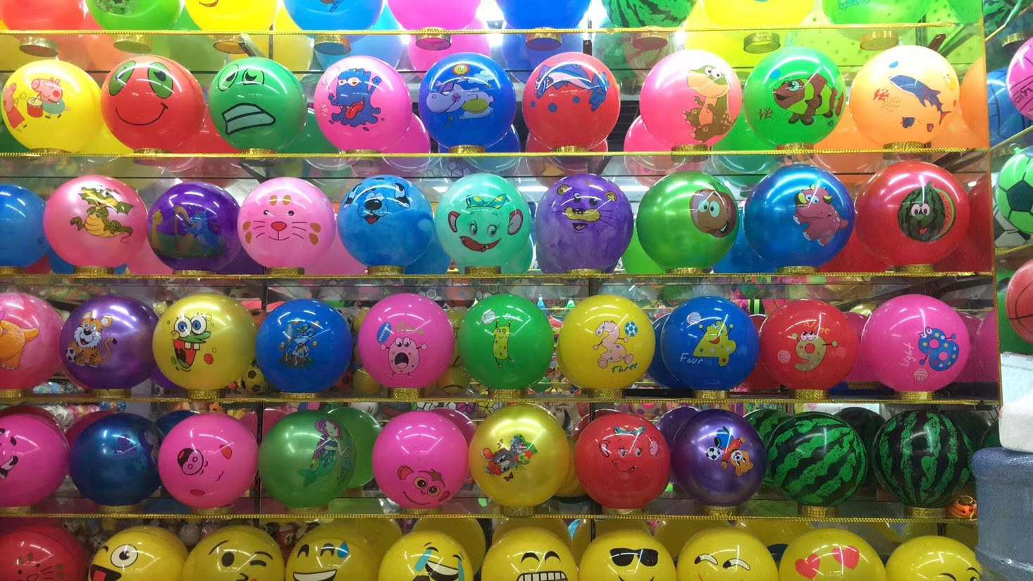Custom-made 9-inch children's fluorescent flower balls with various orange flower balls and classic fluorescent footballs detail image 9