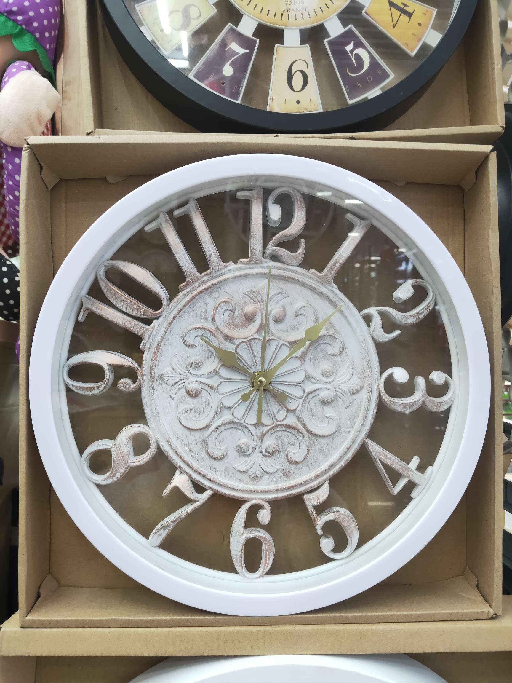 The wall clock on foreign trade resources is silent thumbnail