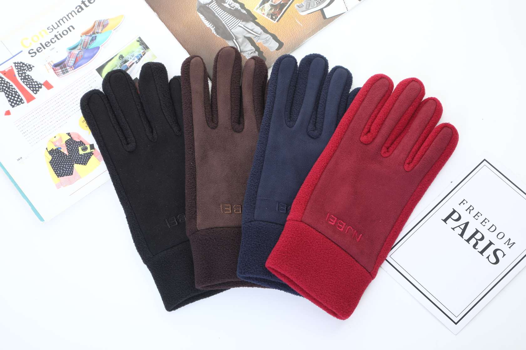 厂家直销 秋冬麂皮绒摇粒绒触屏手套 户外骑行抓绒手套 可定制logo 保暖防风防寒女士刺绣手套详情图6