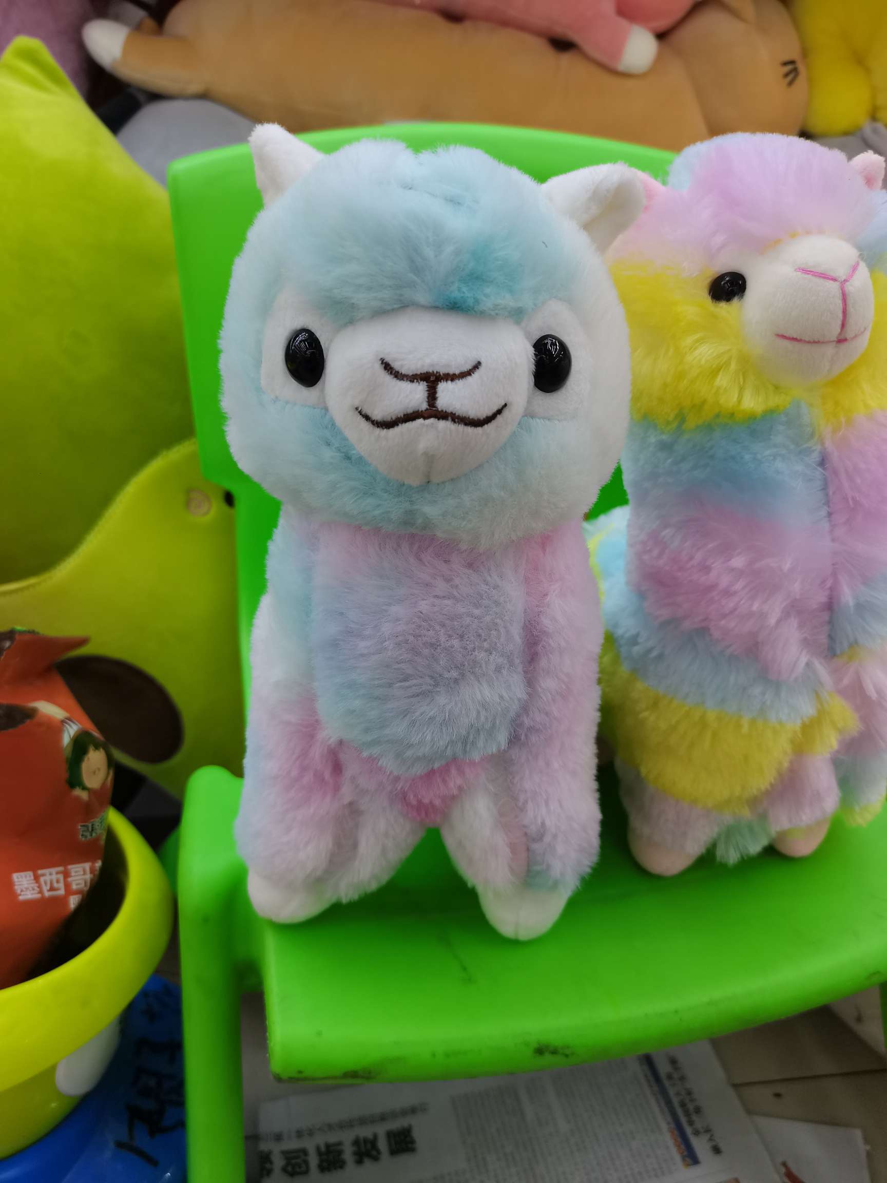 2020年新款毛绒玩具公仔27厘米彩羊驼详情图1