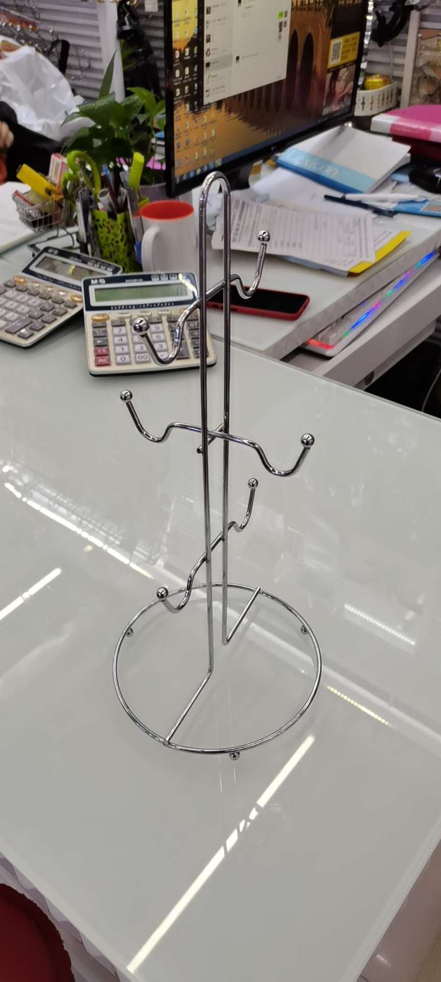 Large w cup holder details Picture