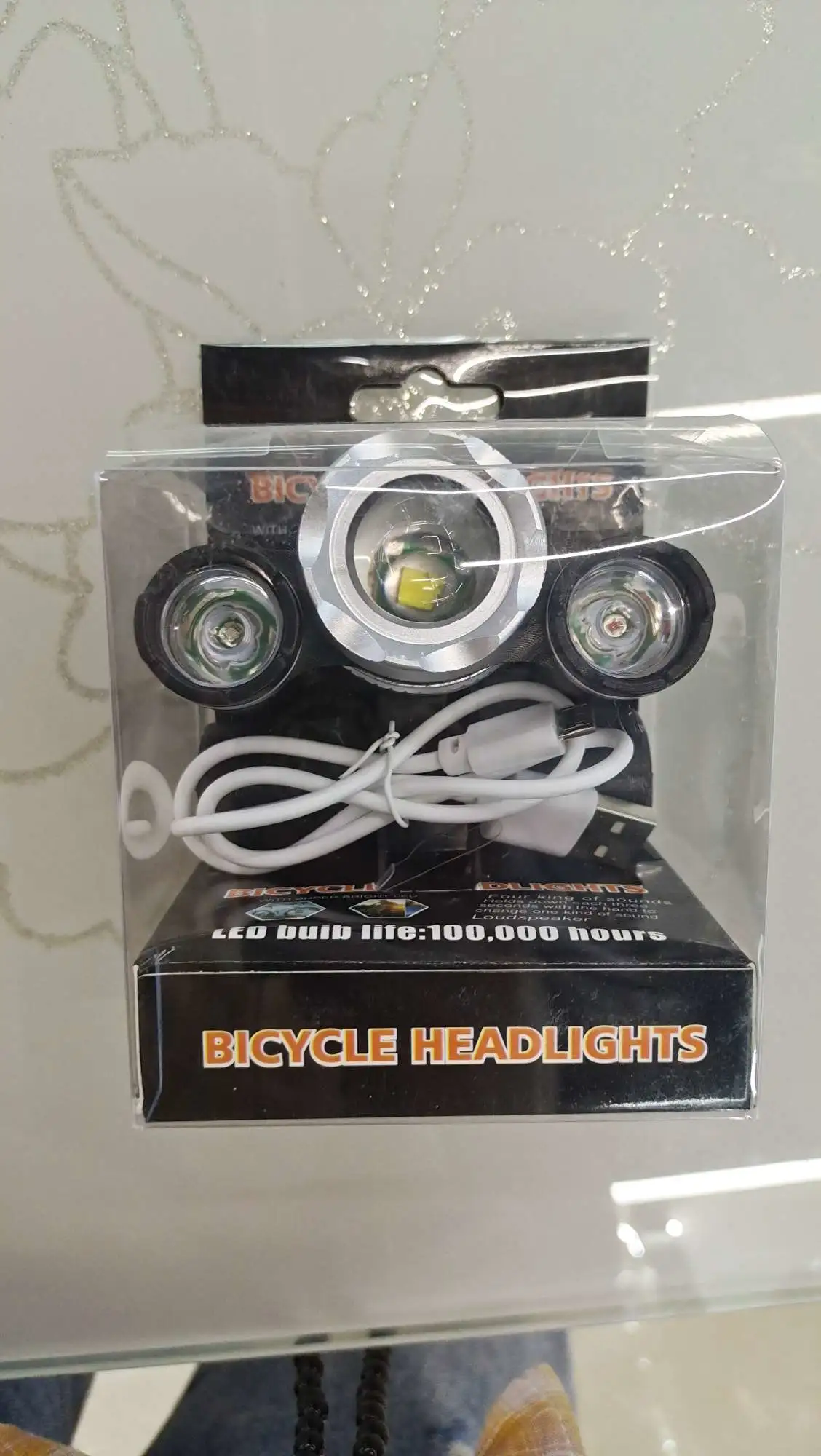007 T 6, aluminum alloy high-intensity bicycle lamp usB charger detail image 2
