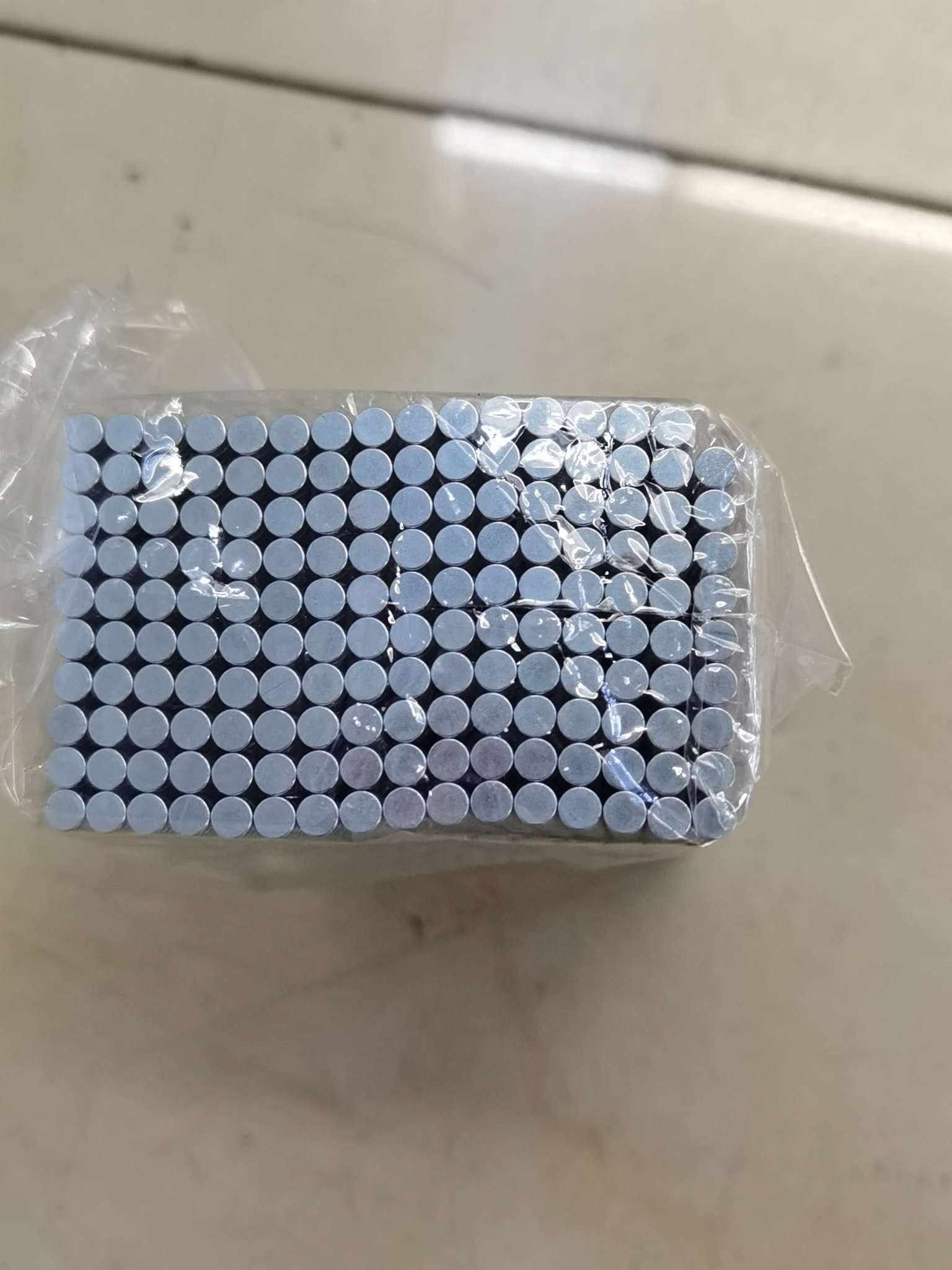 磁铁 磁钢强磁 4x2mm细节图
