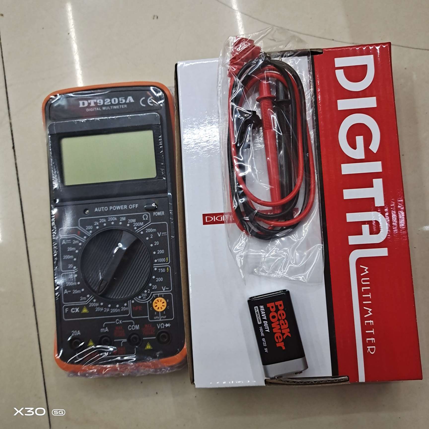 DT9205A万用表产品图