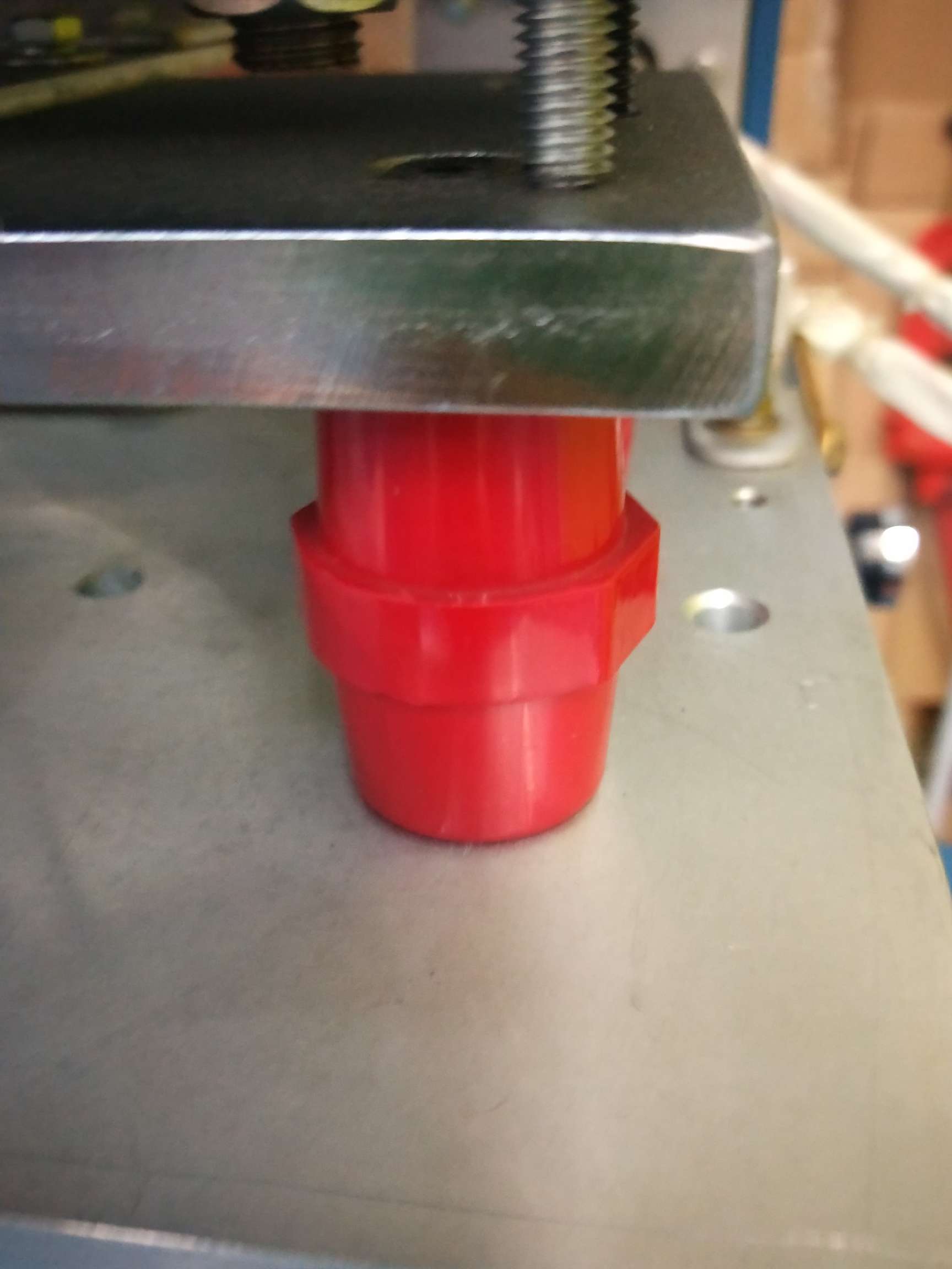 Insulating column for 5000-watt high-frequency machine turntable