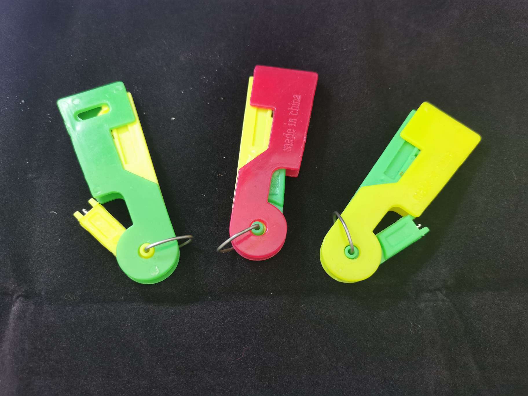 Needle threader