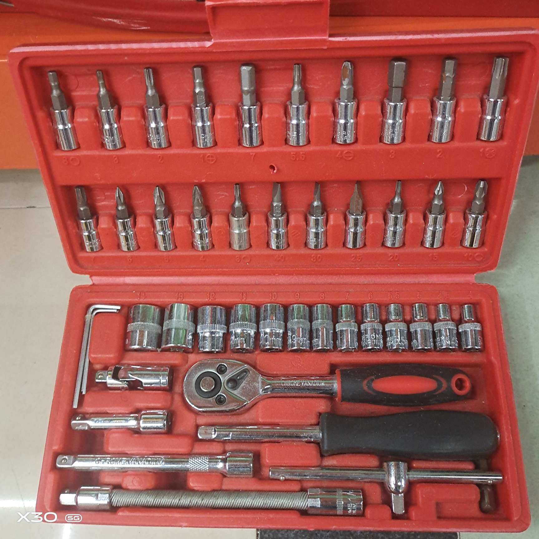 46cs automotive and motorcycle tool set