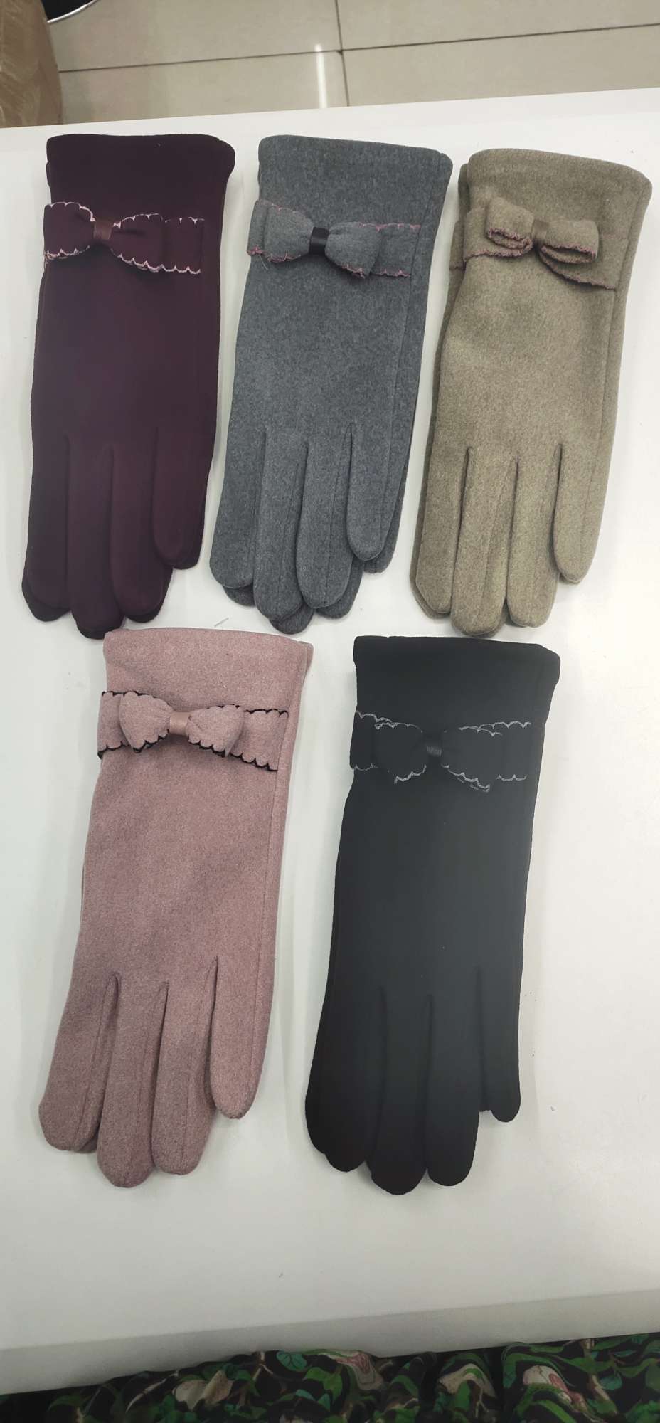 女士蝴蝶结手套