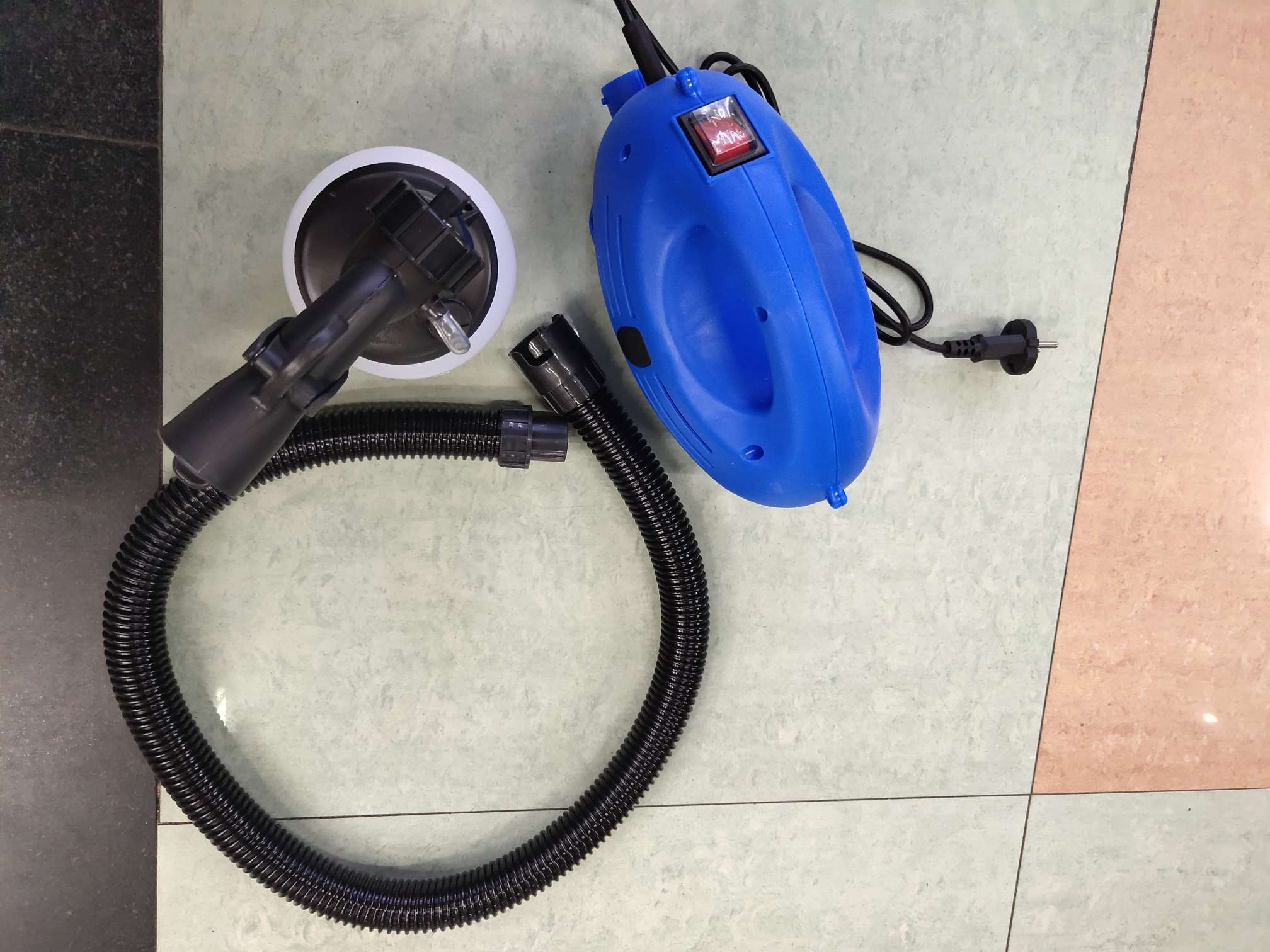 Paint sprayer detail image 1