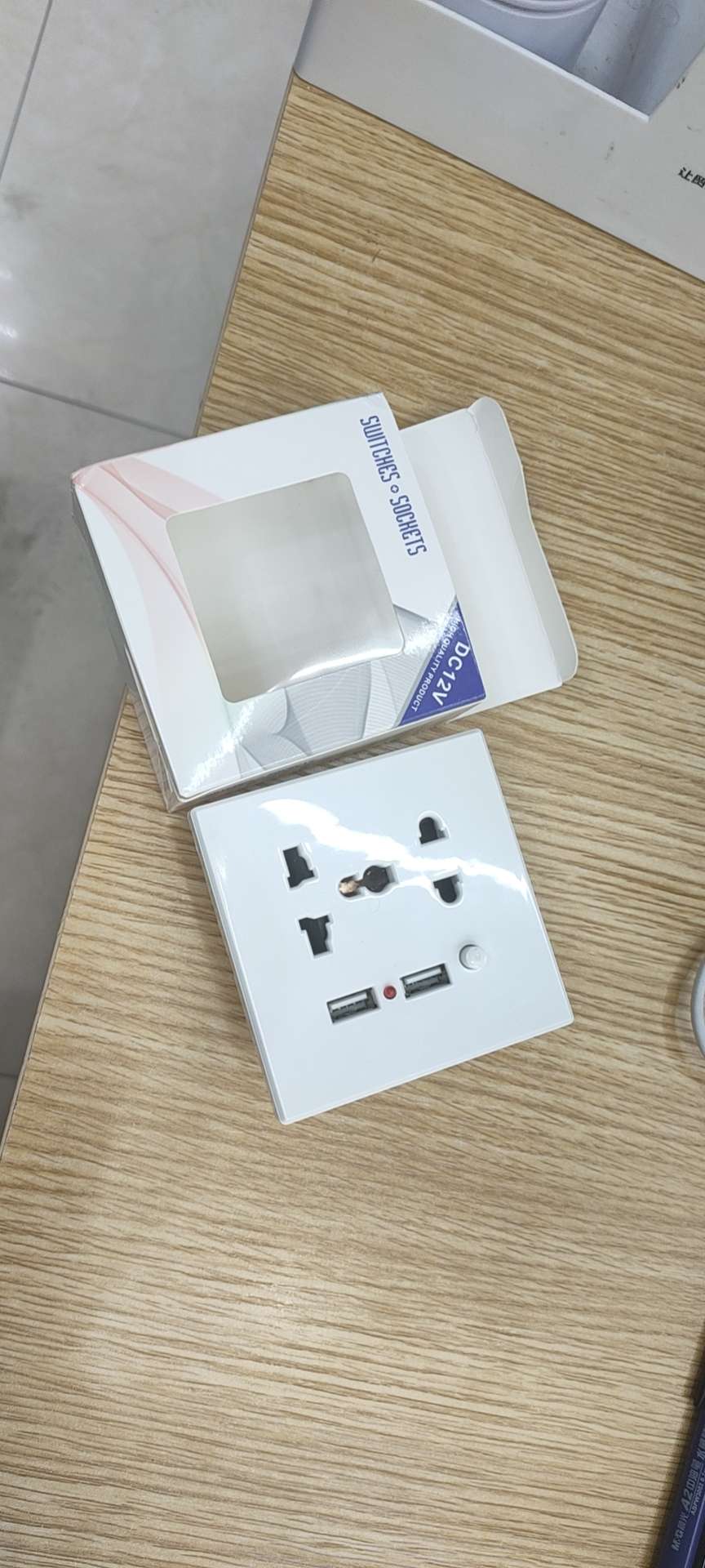 Switch USB12V