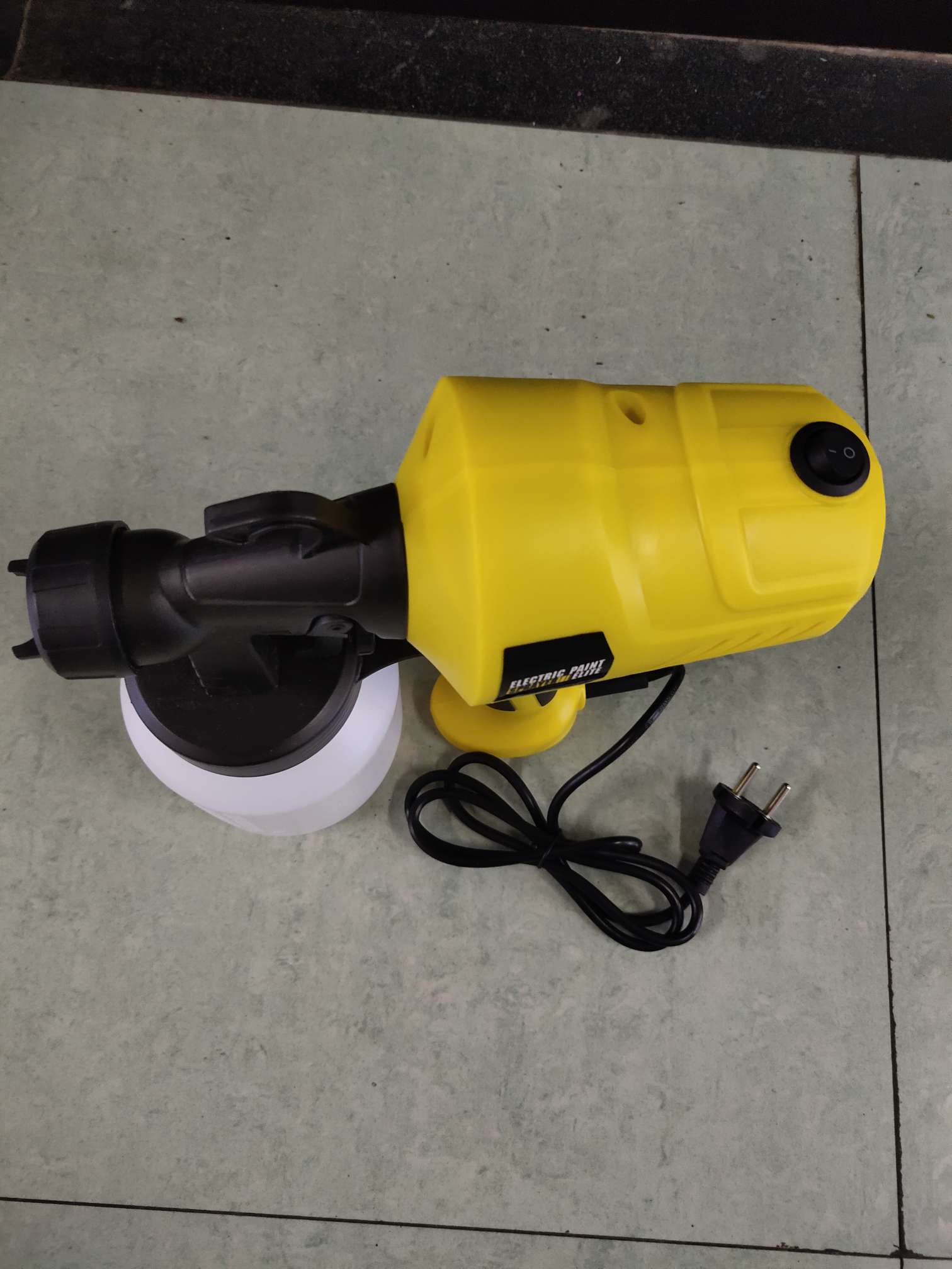 Yellow paint sprayer detail image 1