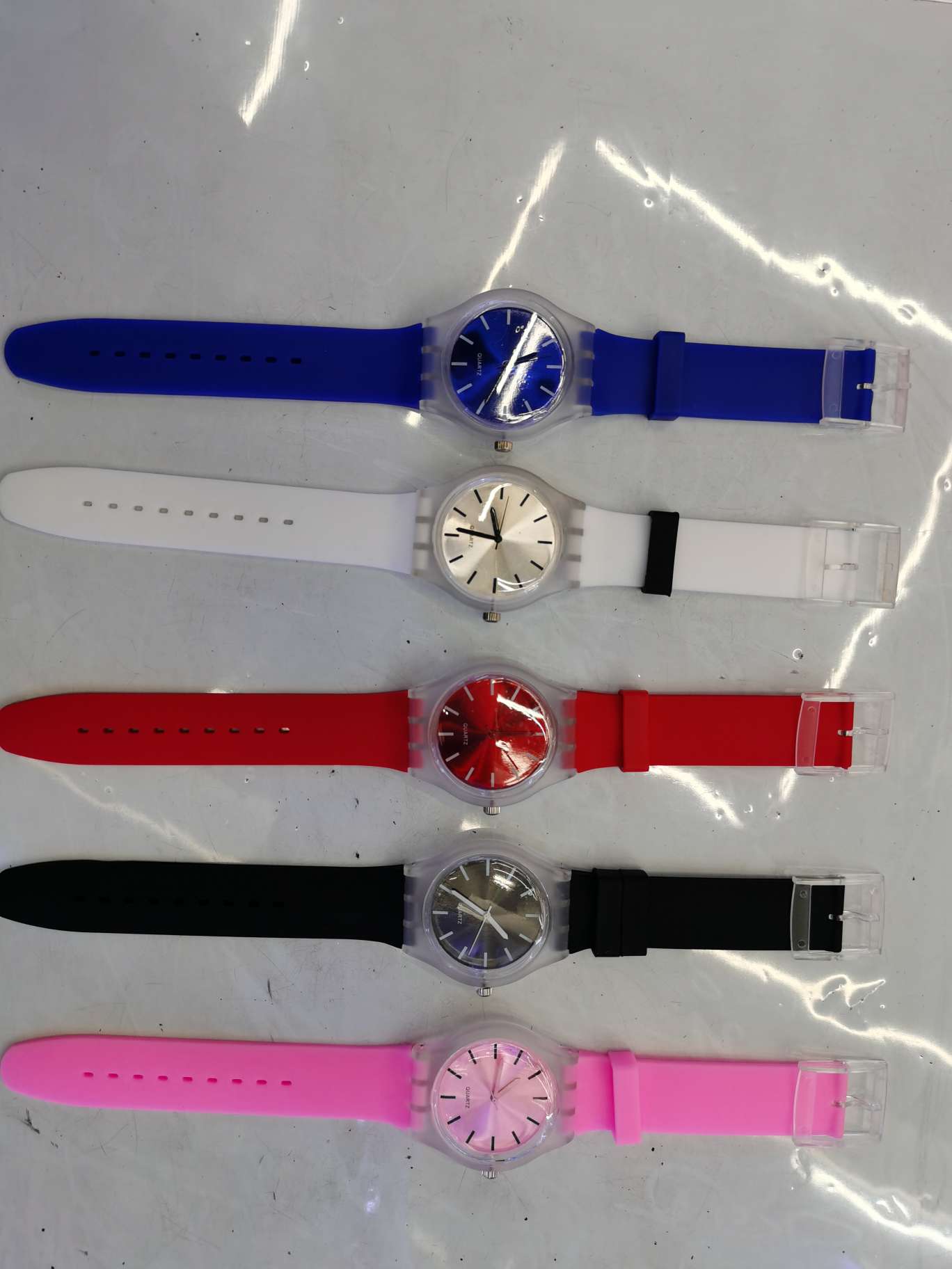 Plastic lightweight best-selling watches detail image 5