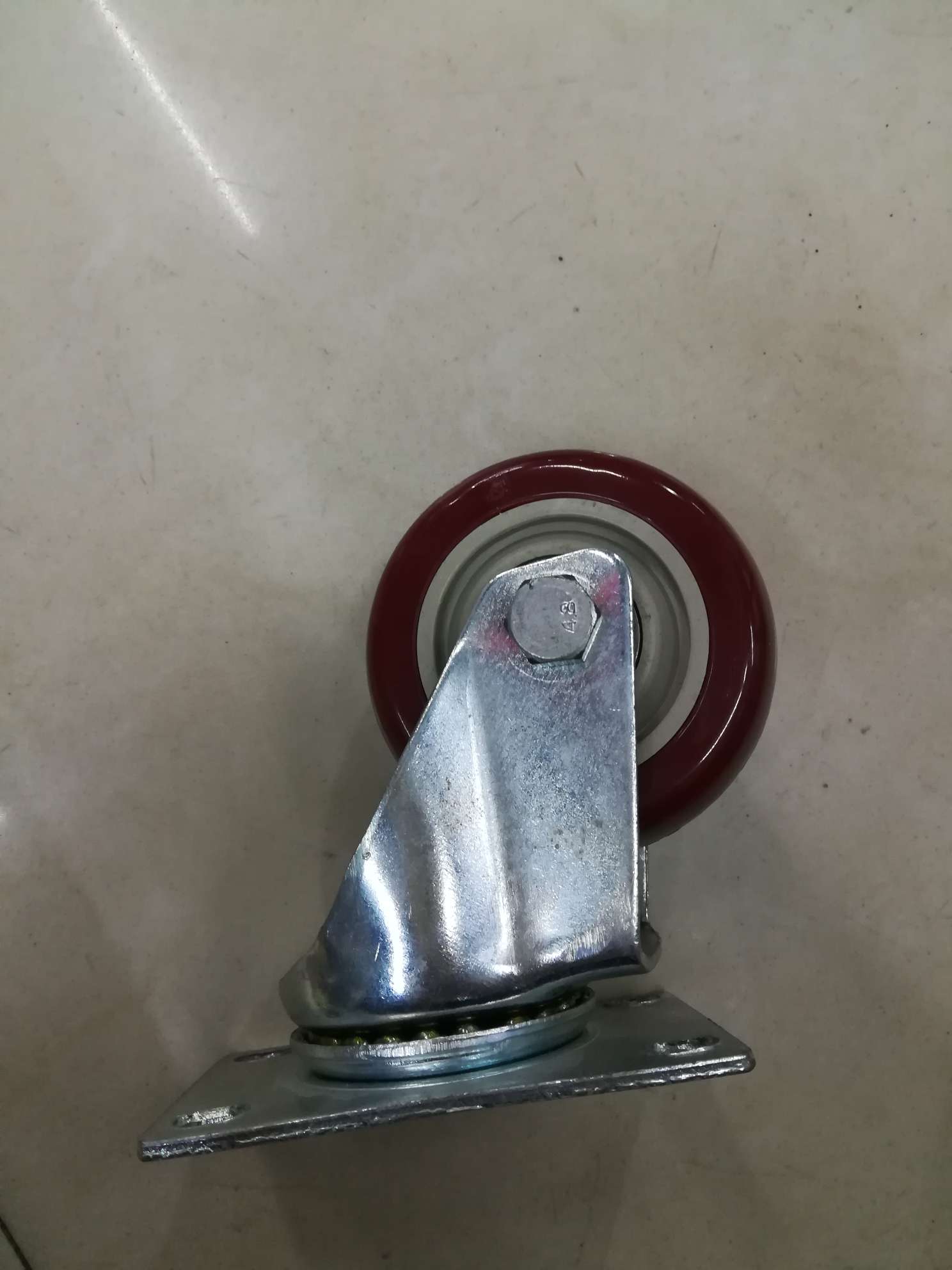 Jujube red flat-bottomed movable wheel