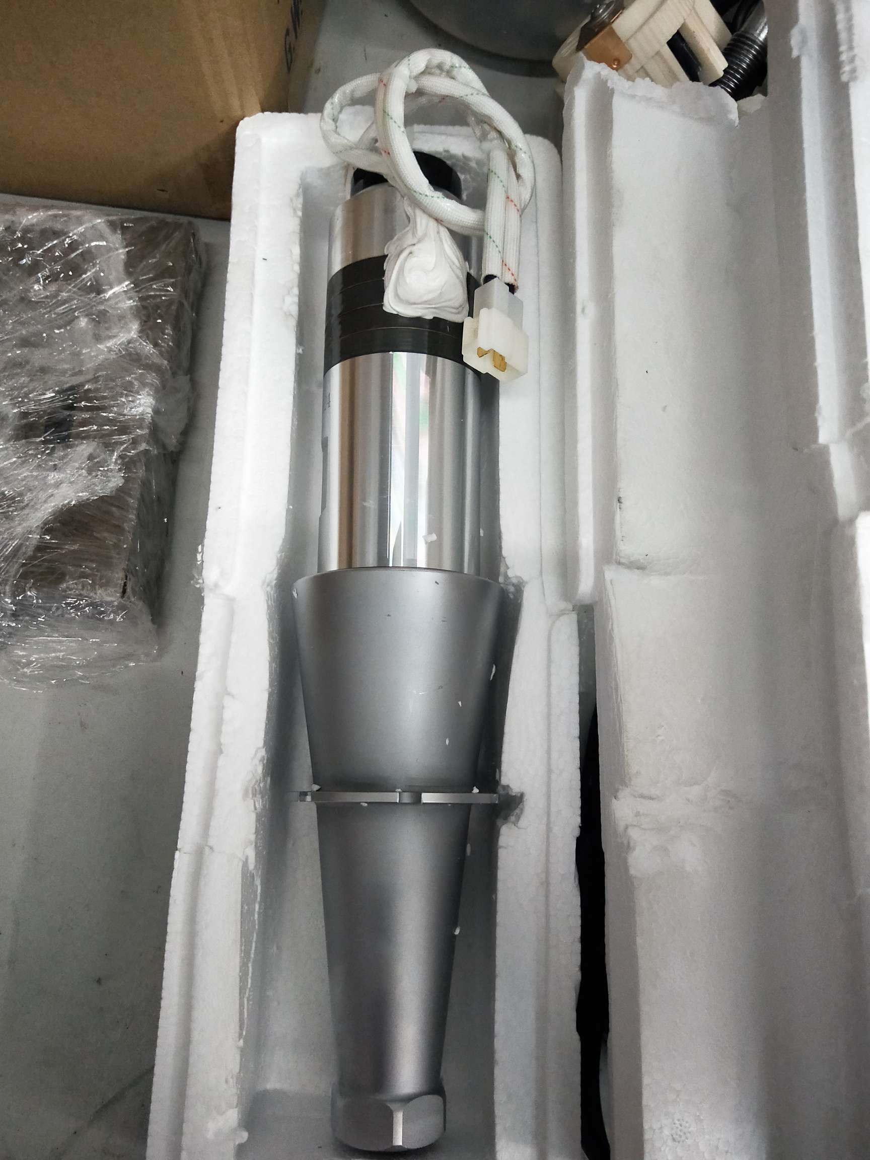 2600瓦换能器