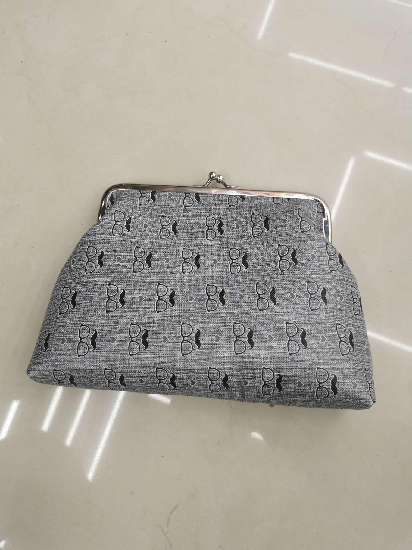 Iron clip printed cosmetic bag