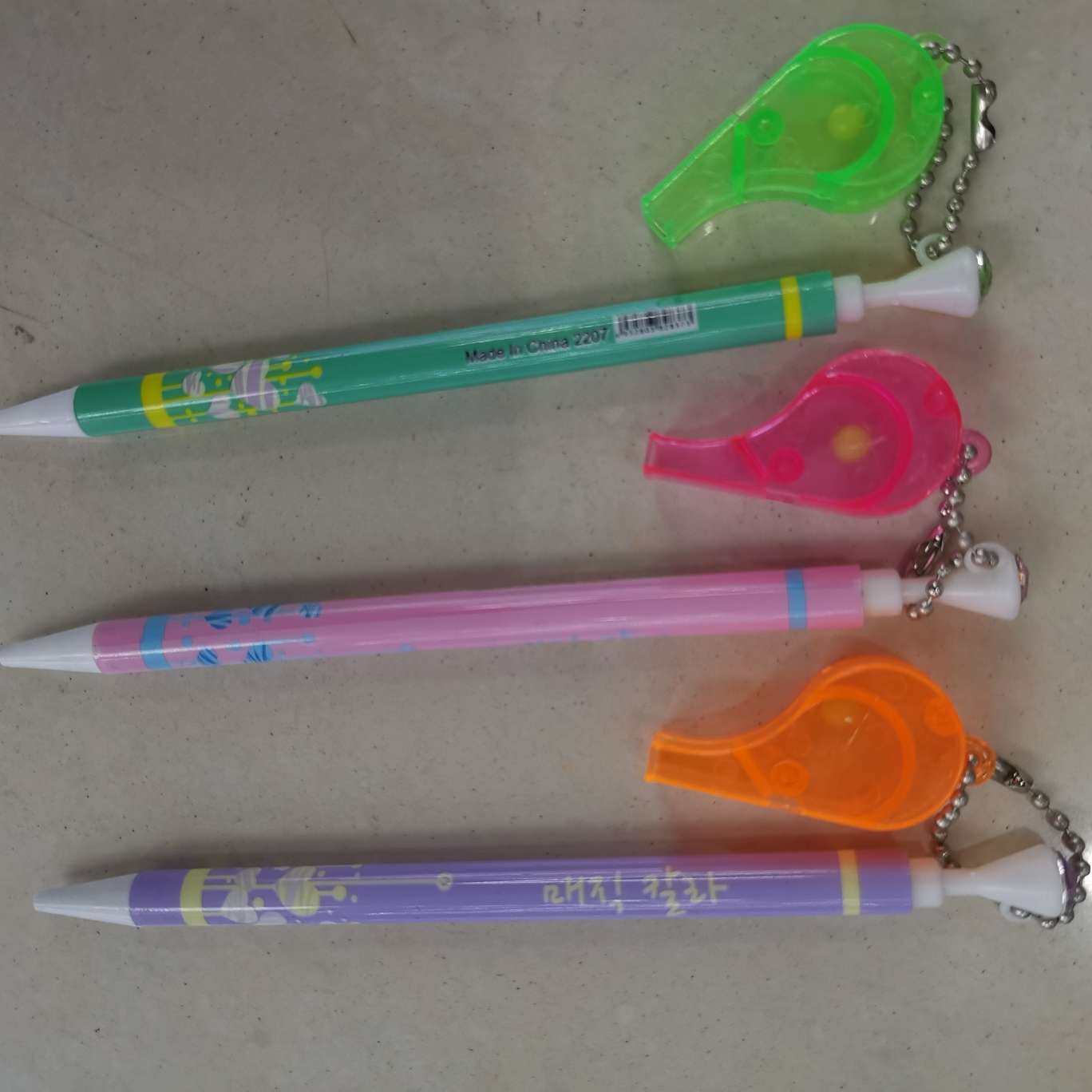 The pendant is equipped with a whistling mechanical pencil detail image 1