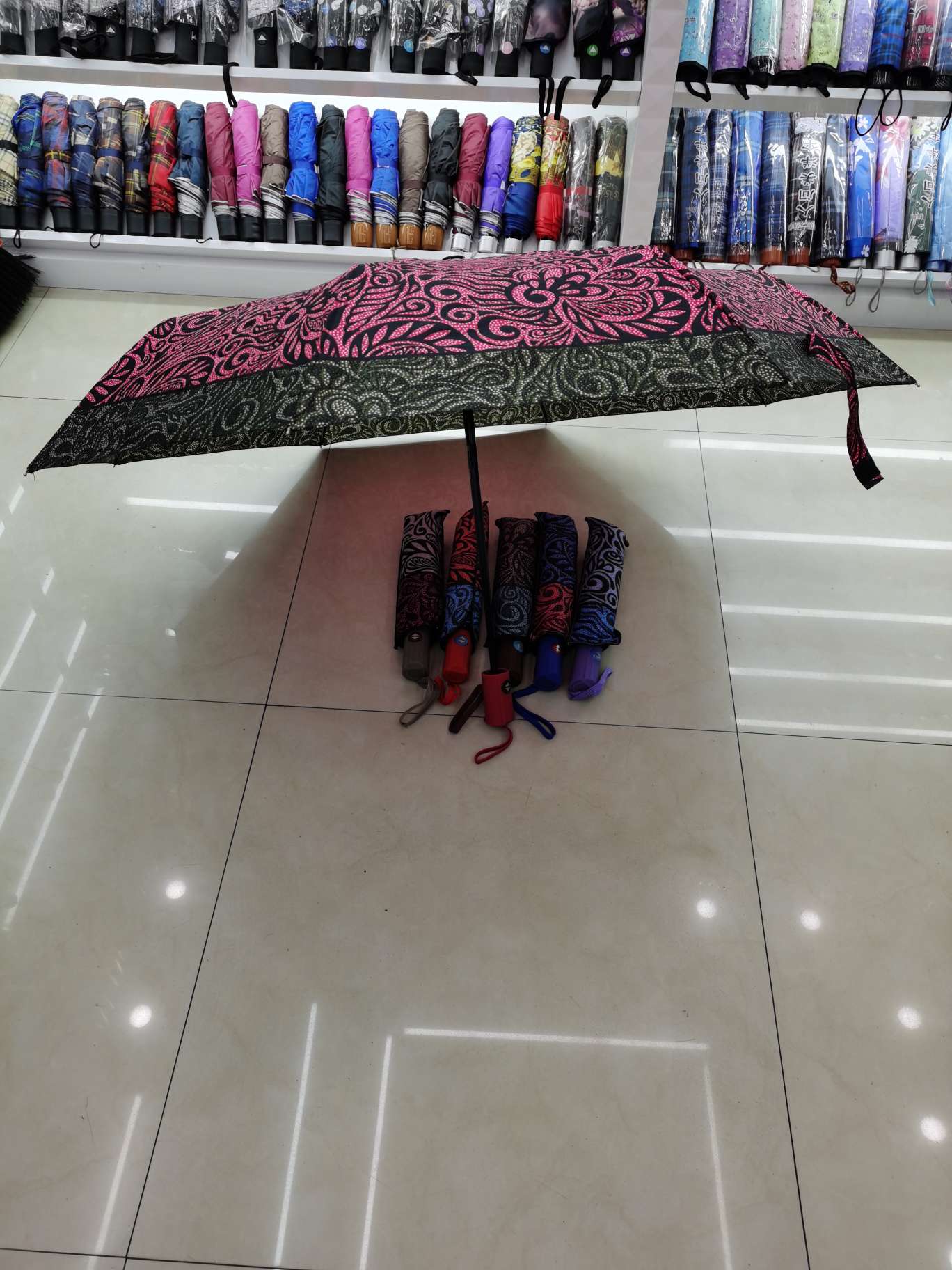 Three-fold self-opening and retractable flower umbrella details Picture