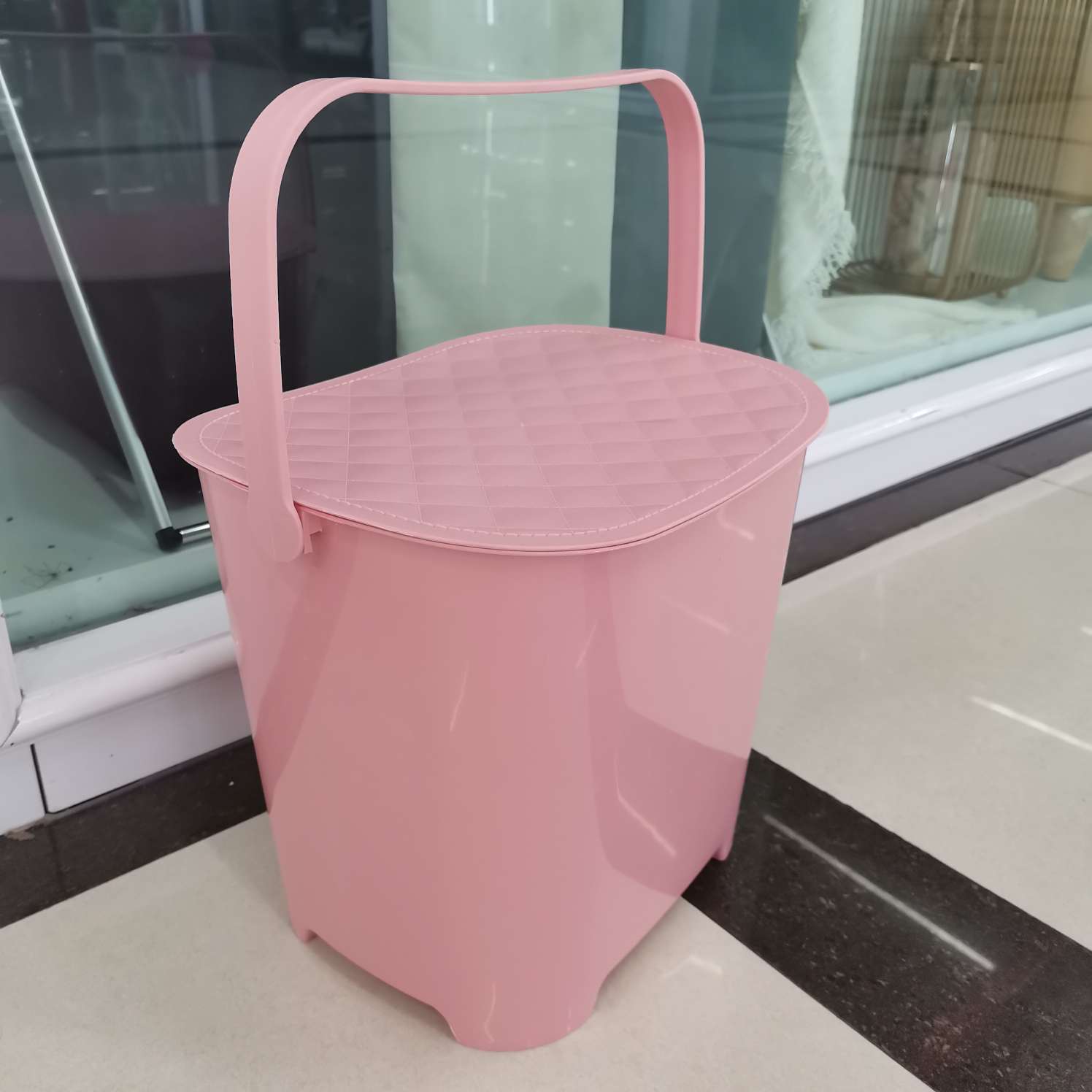 水桶、水缸实物图