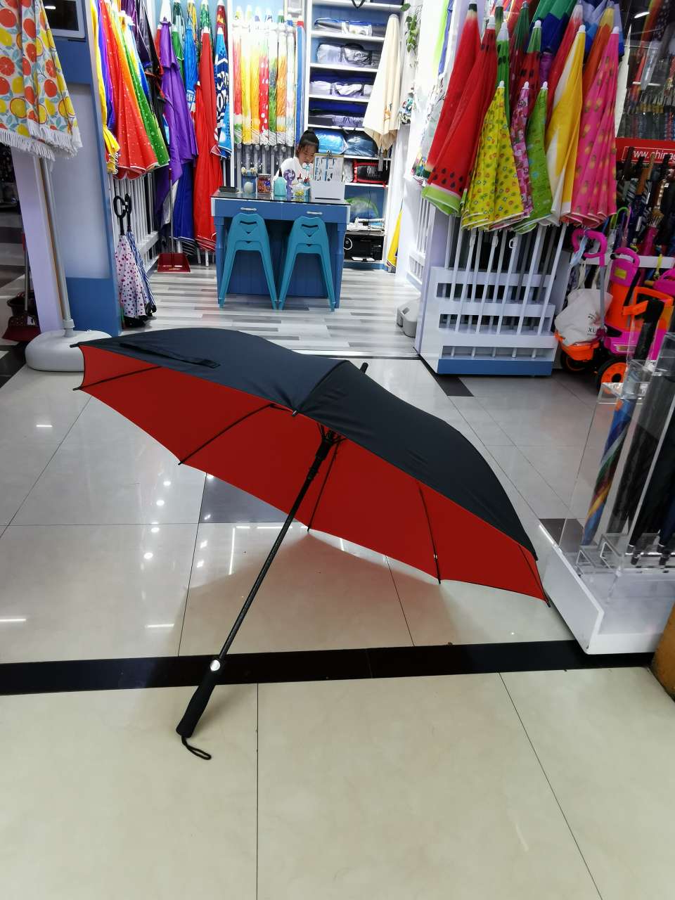 Long-handled business 27-inch double-layer golf umbrella, advertising umbrella and gift umbrella can be printed with logo