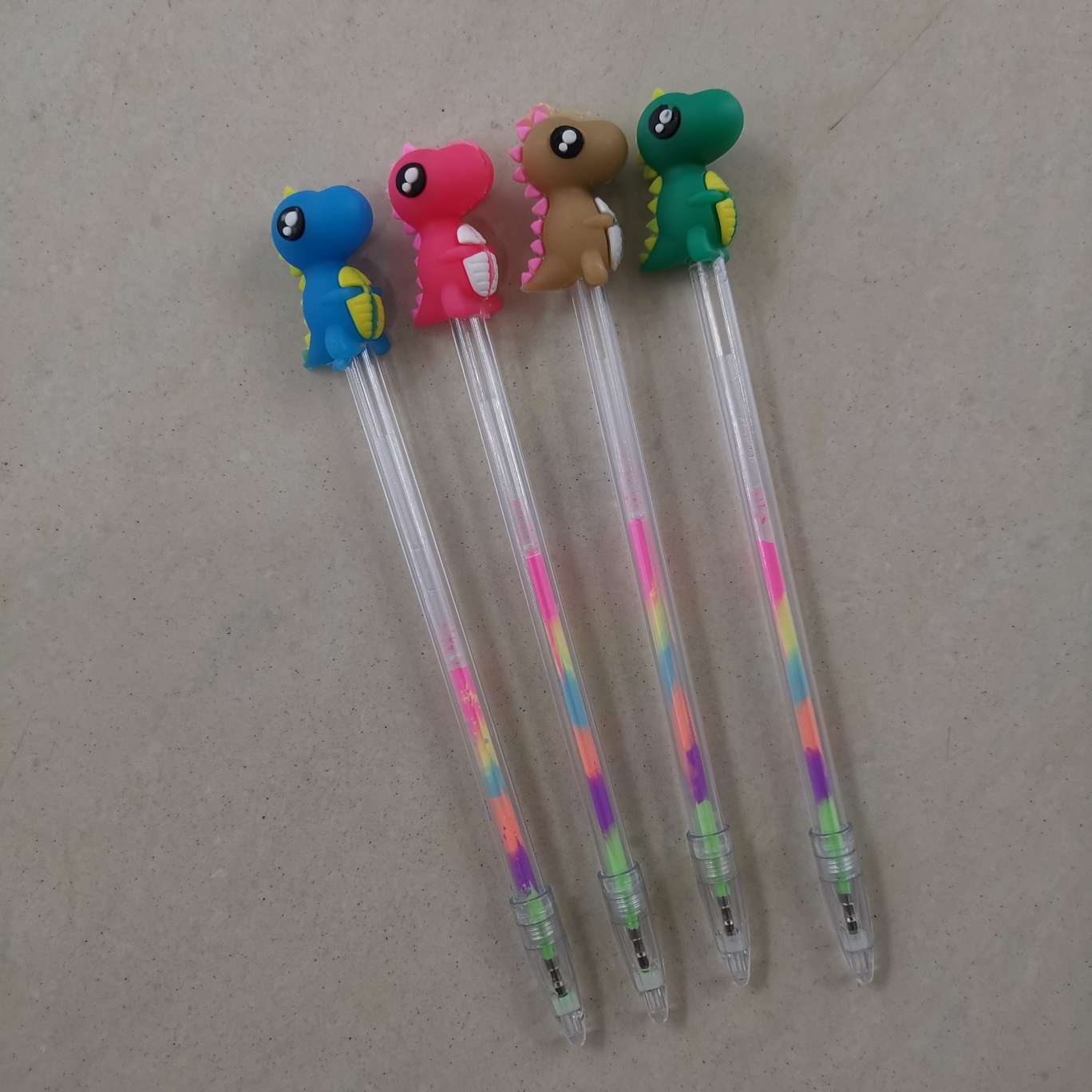 Monster-shaped cartoon pastel water-based pen Application Scenario