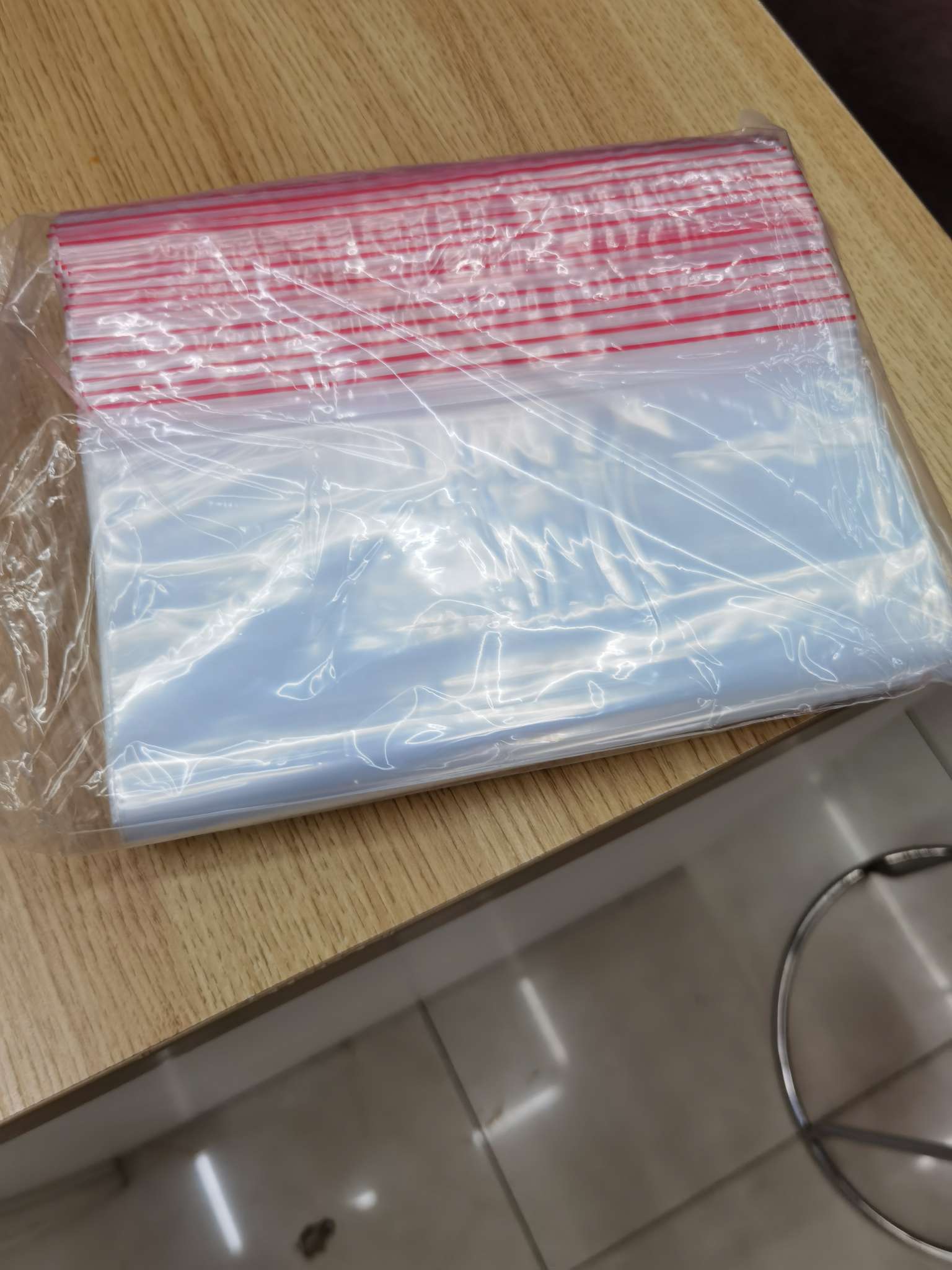 I5x287x1095 transparent sealed PE self-sealing bag for preservation, large size storage, small size sample packaging, plastic packaging bag sealing 7 bags of food with red edges