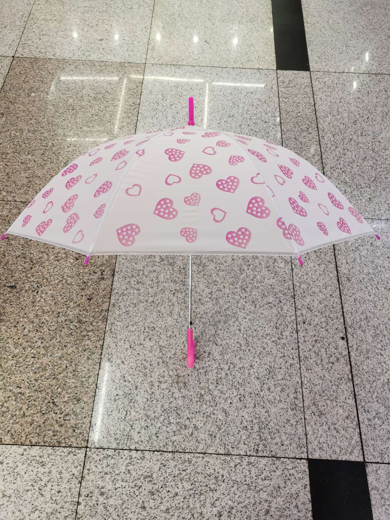 EVA Heart-shaped polka dot umbrella Specification image