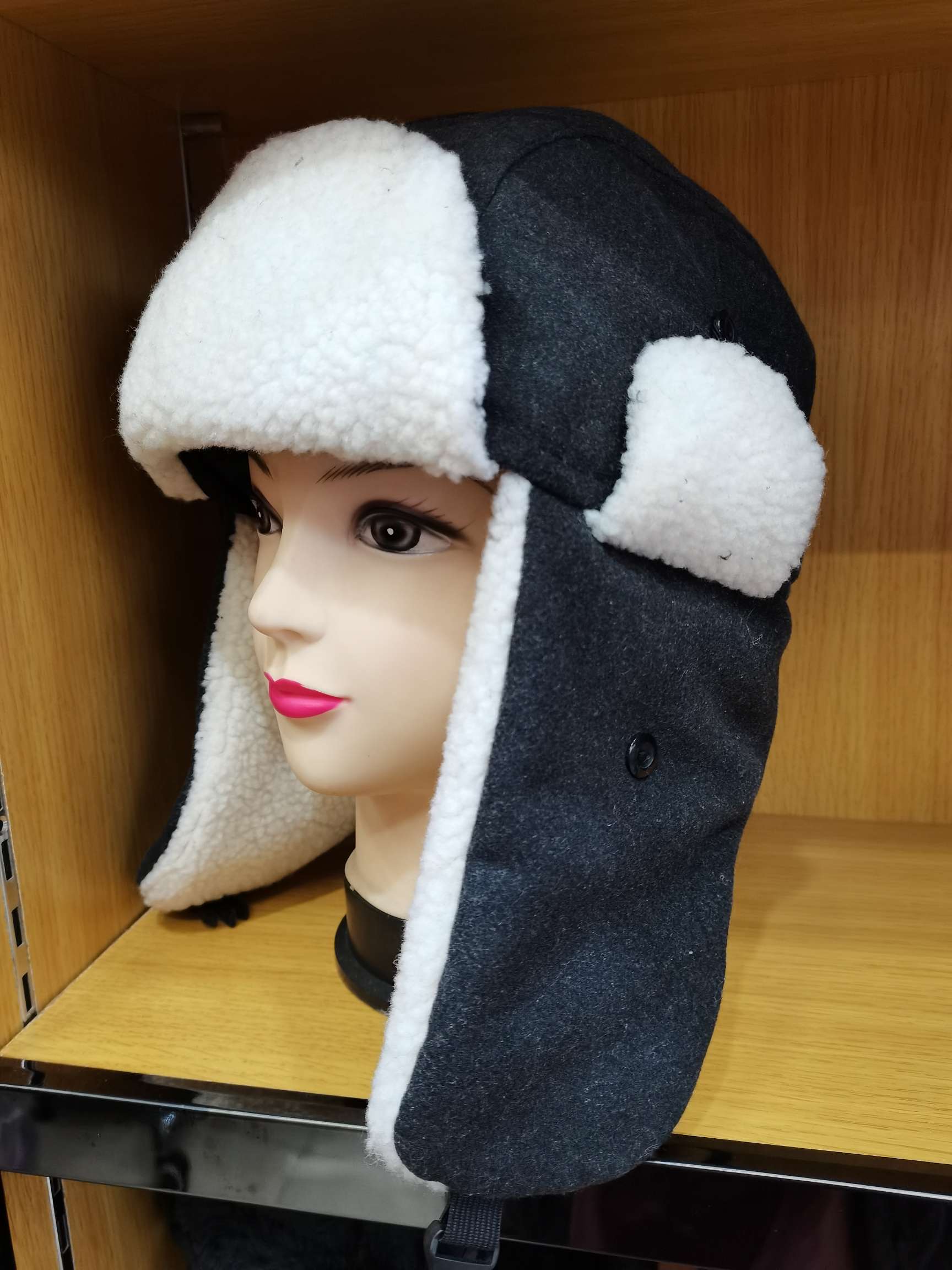 Woolen cap, cycling cap, snow cap, northeastern cap, ear-protecting cap full figure
