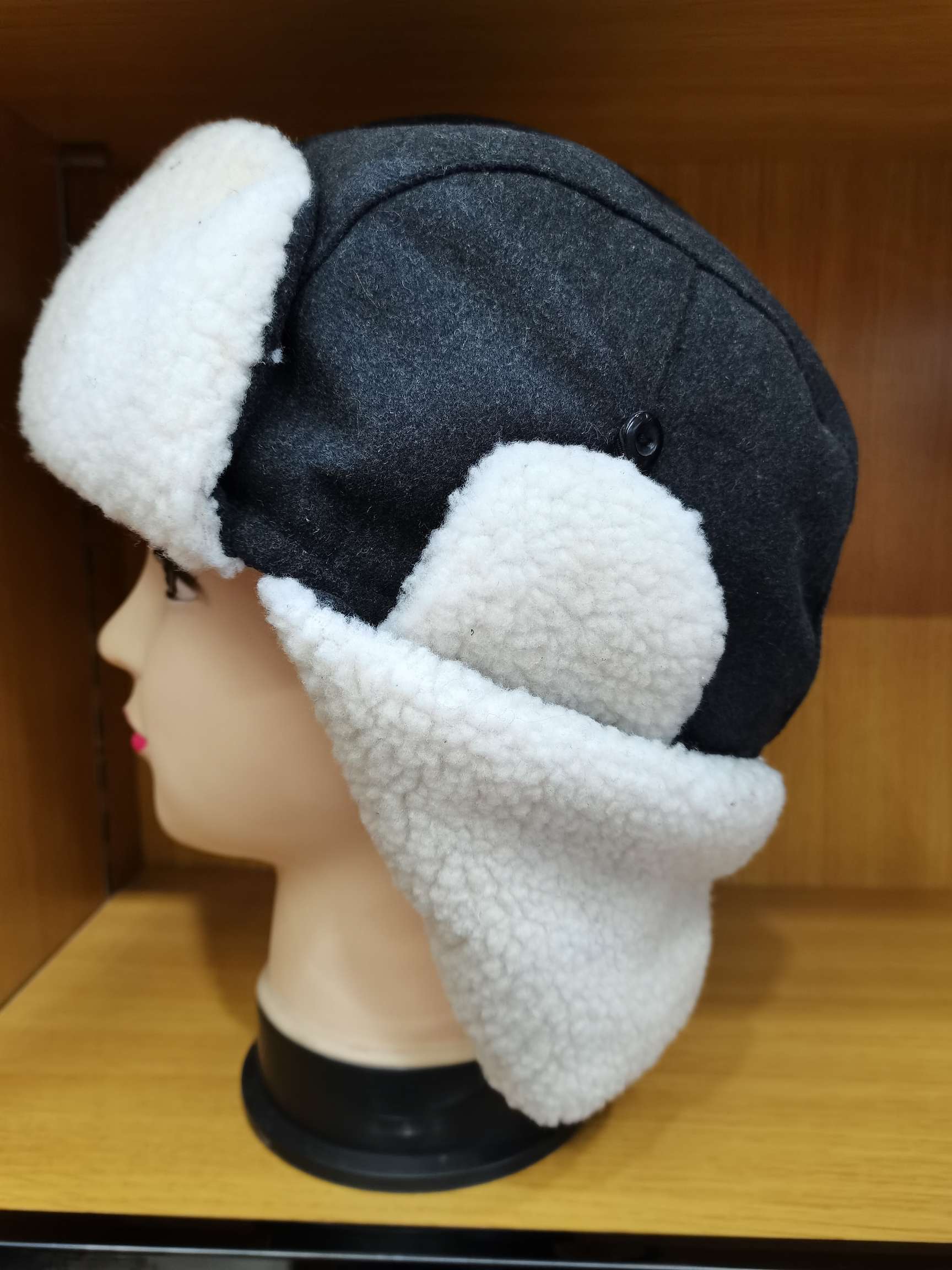 Woolen cap, cycling cap, snow cap, northeastern cap, ear-protecting cap Application Scenario