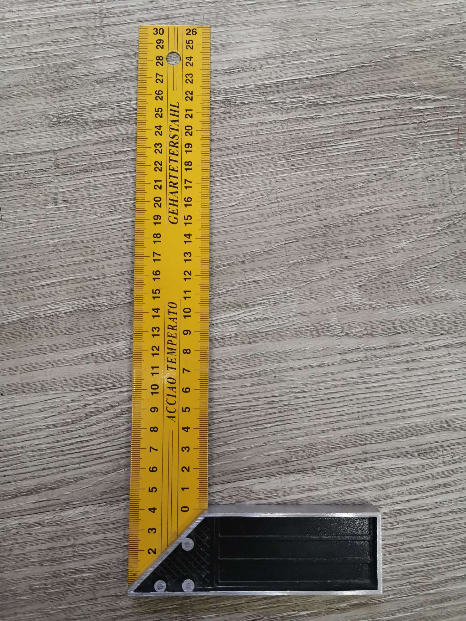 Yellow square thumbnail
