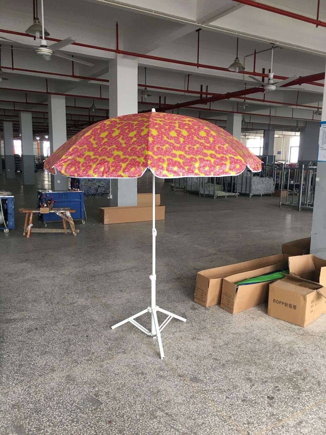 Factory direct sales of outdoor beach umbrellas for export and foreign trade Application Scenario