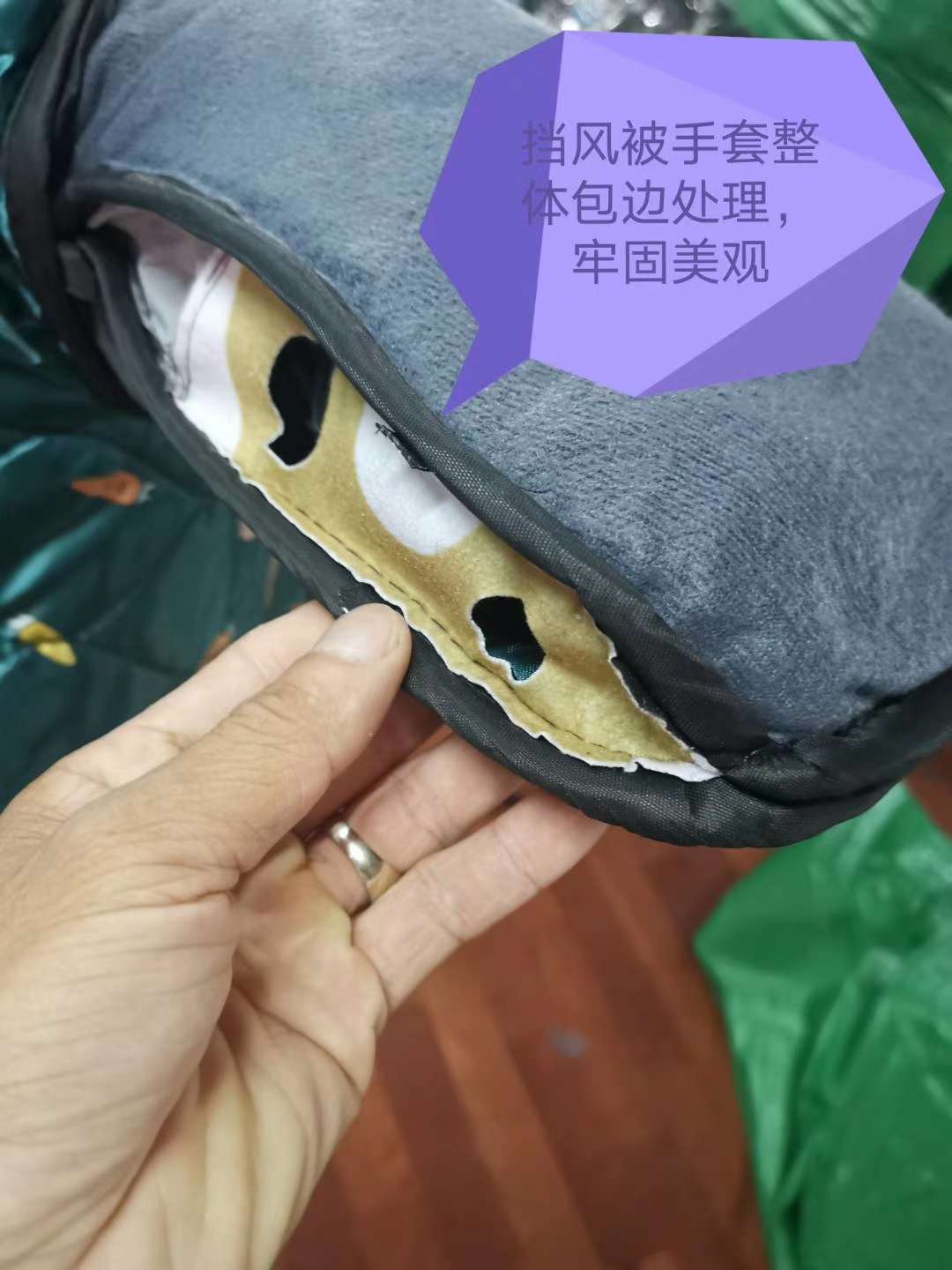 Bolsillos impresos de doble cara en los flancos, detail image 2