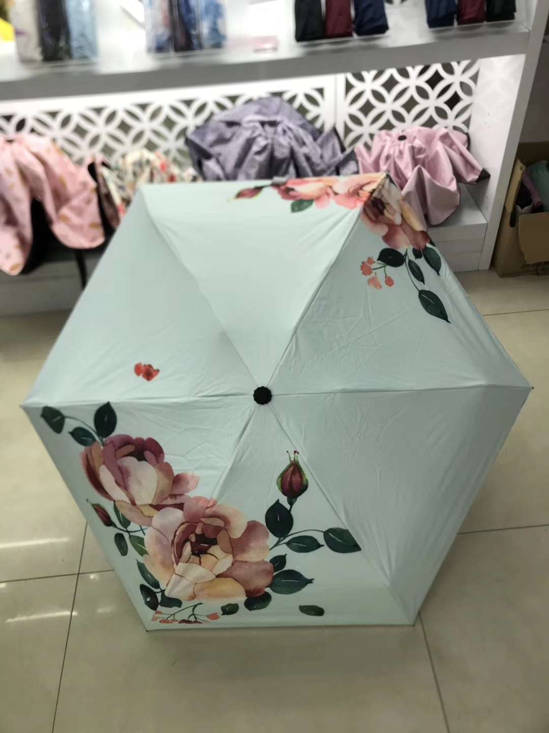 Factory direct sales, 50% off 6k black rubber sun protection umbrella, pocket umbrella bag, bag umbrella, capsule umbrella, UV protection, all-weather umbrella undefined