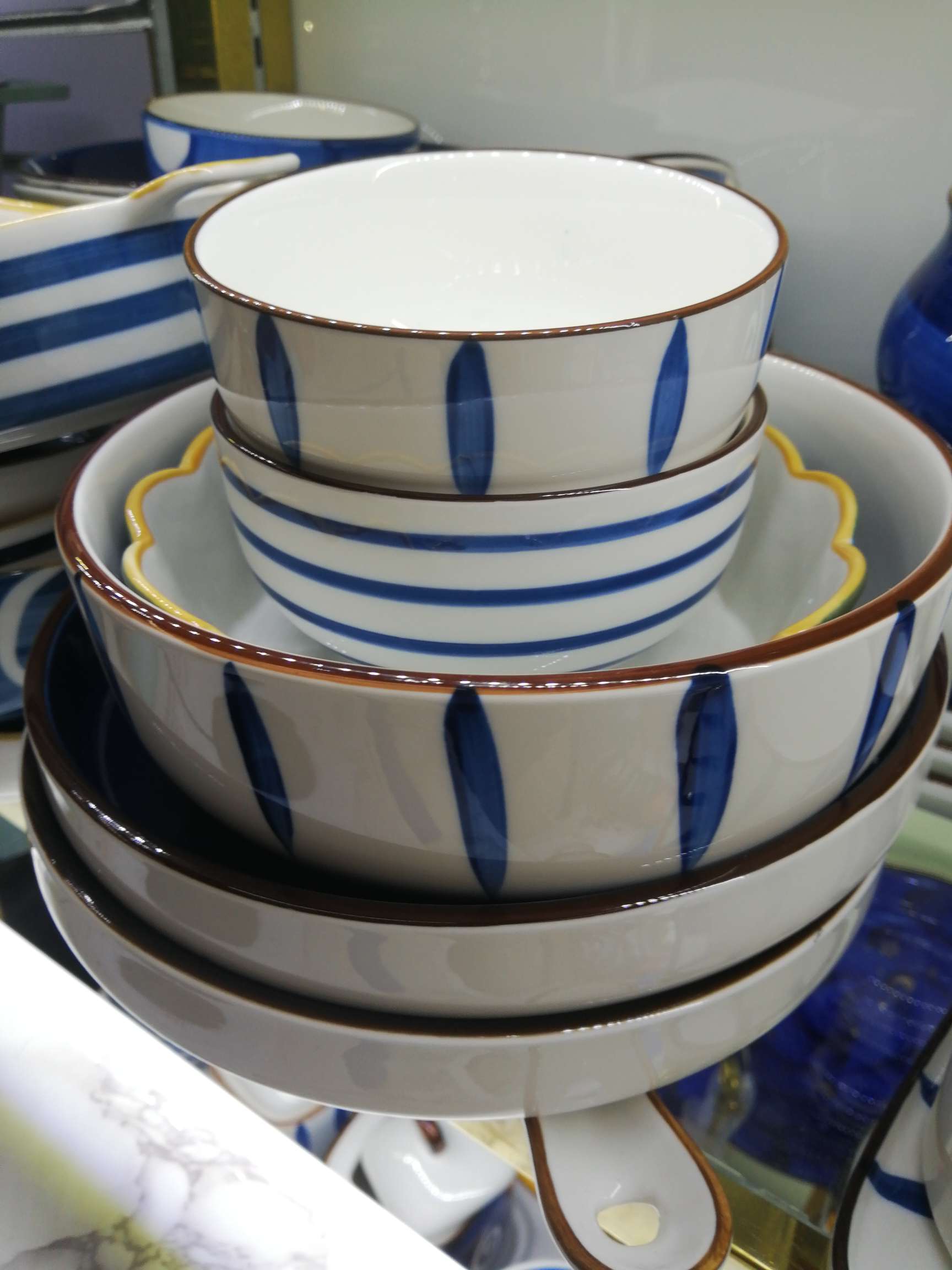日式陶瓷餐盘陶瓷盘陶瓷碗杯碟调味罐详情图1