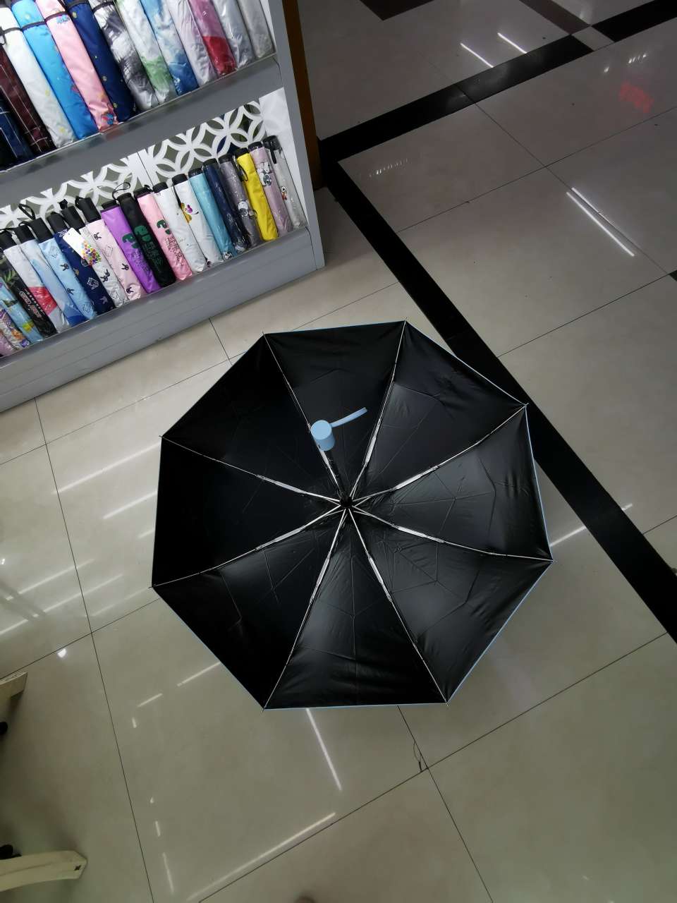 Five-fold 8-bone automatic umbrella, all-weather and all-weather black rubber UV protection advertising umbrella, gift umbrella, can be printed with logo undefined