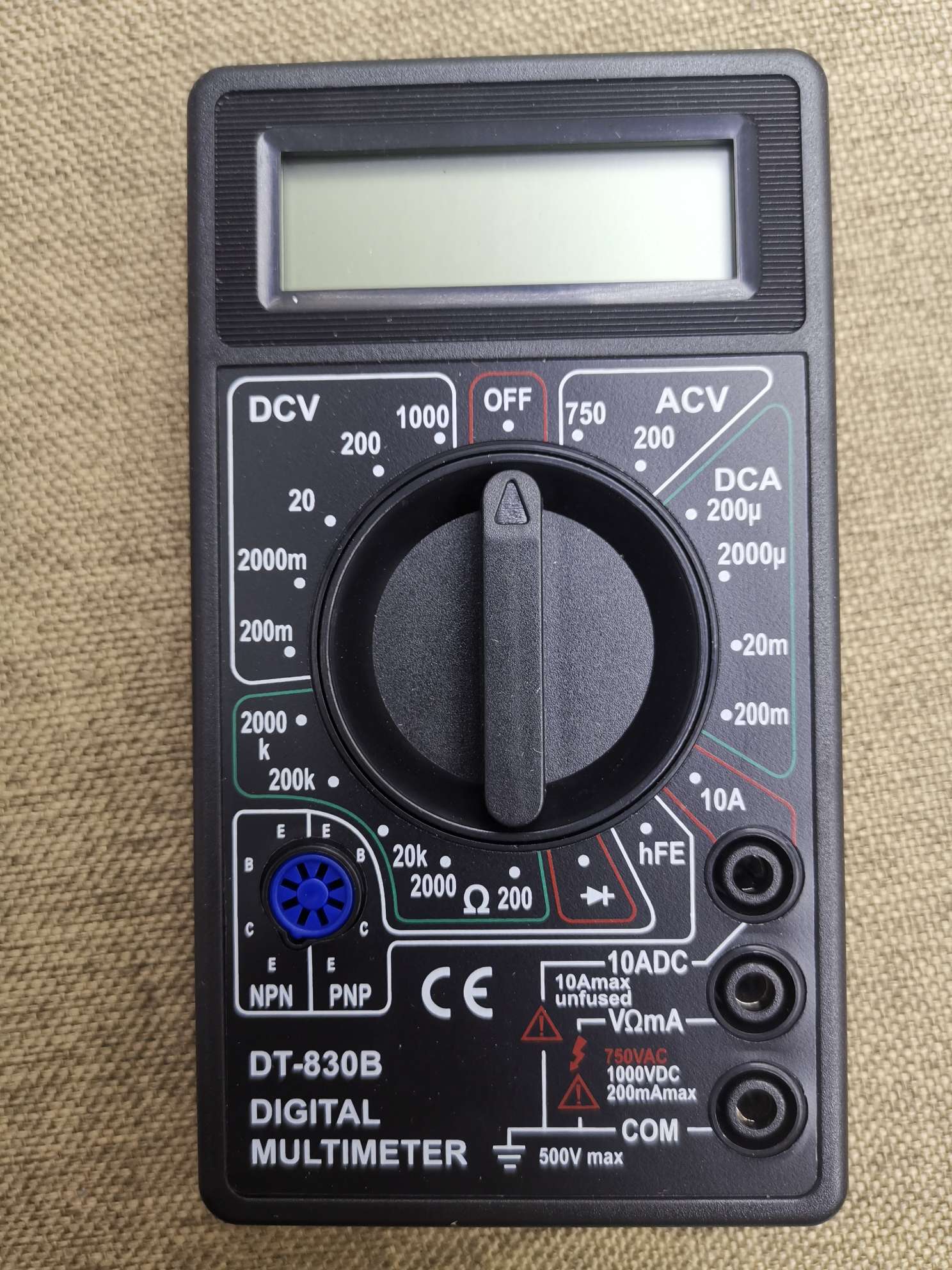 DT830B万用表产品图