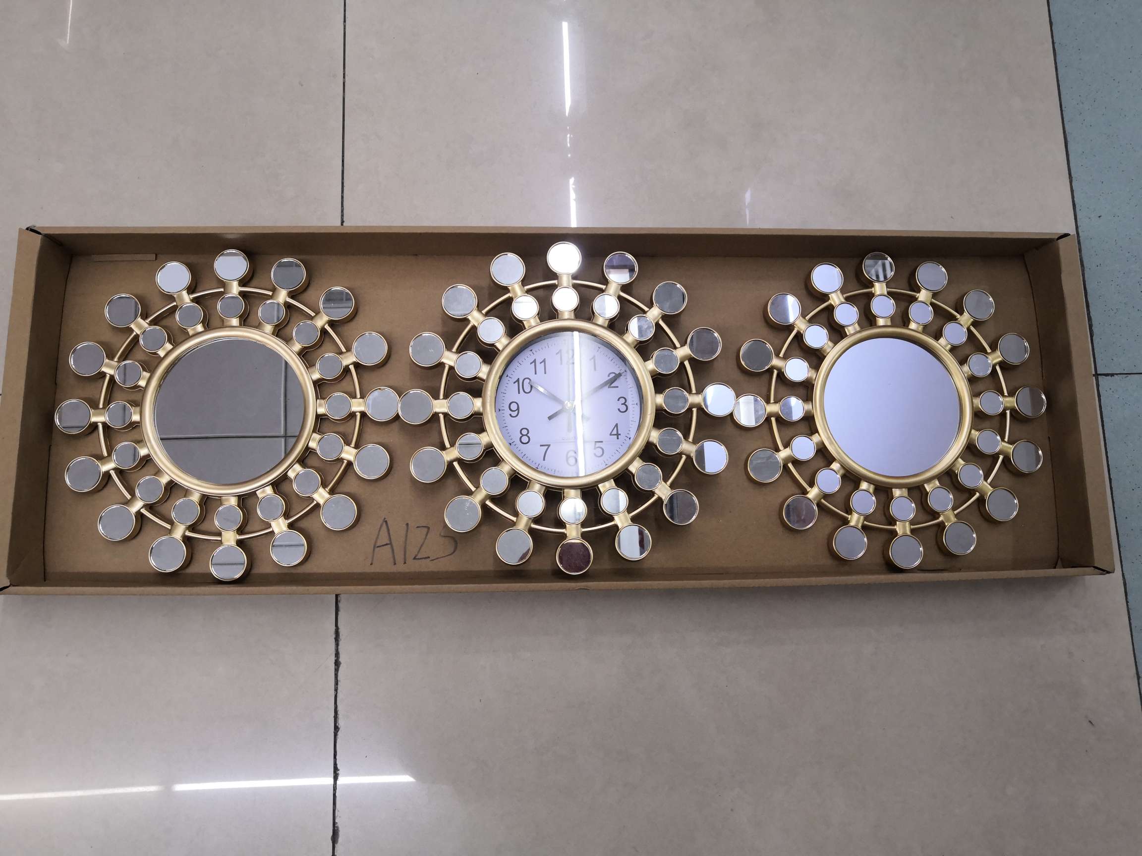 Creative clock, thumbnail