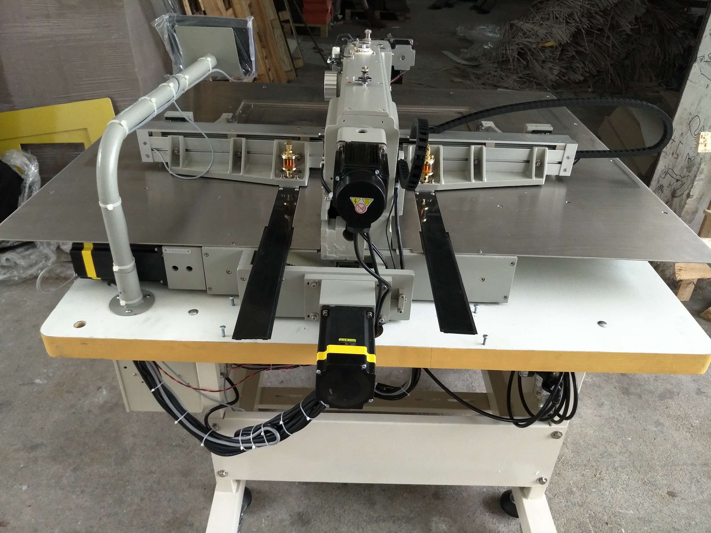 俊安牌JA–6040大范围花样机(大豪系统)细节图