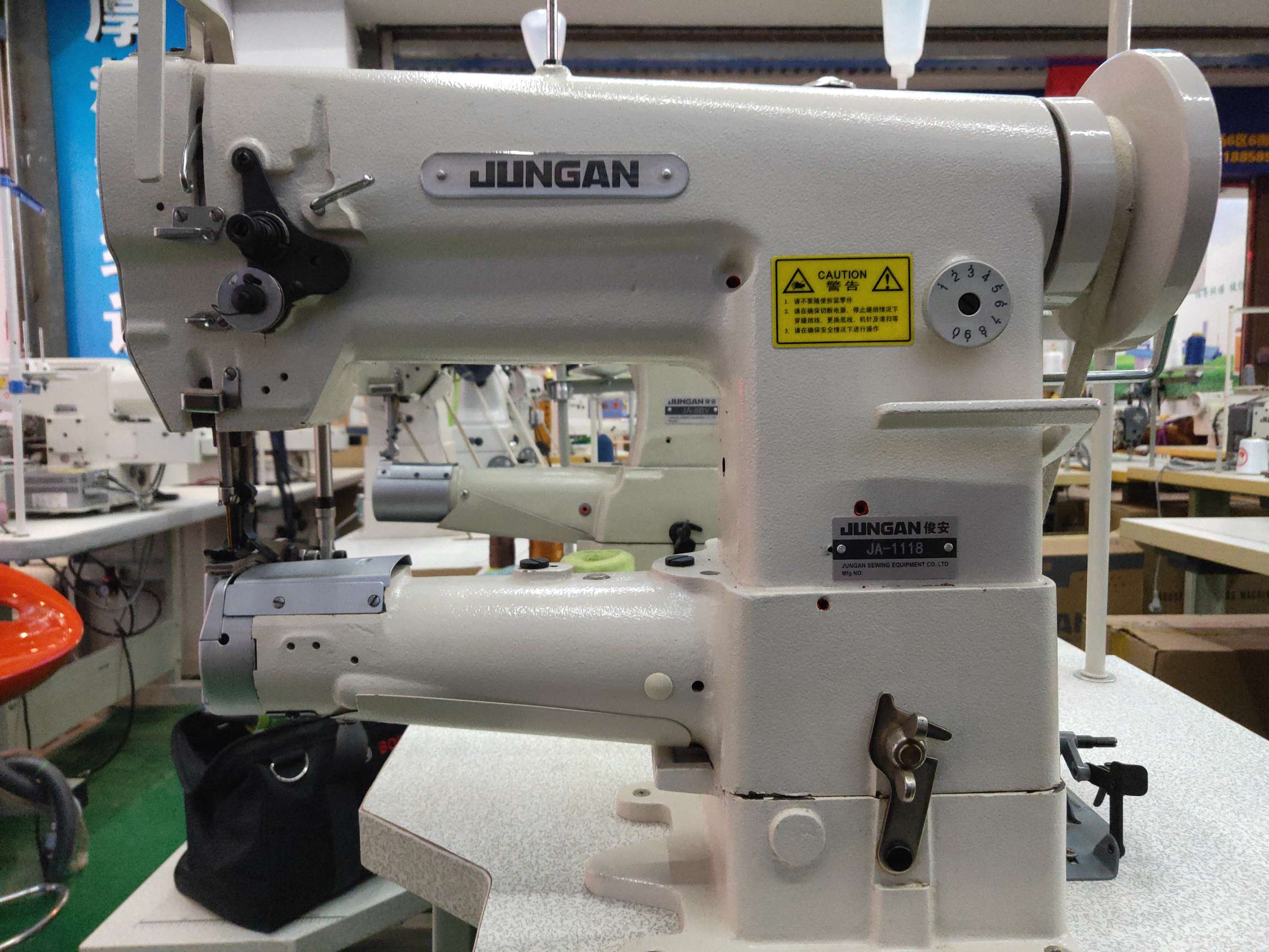 Jun 'an brand JA-1118 high trolley with knife trimming