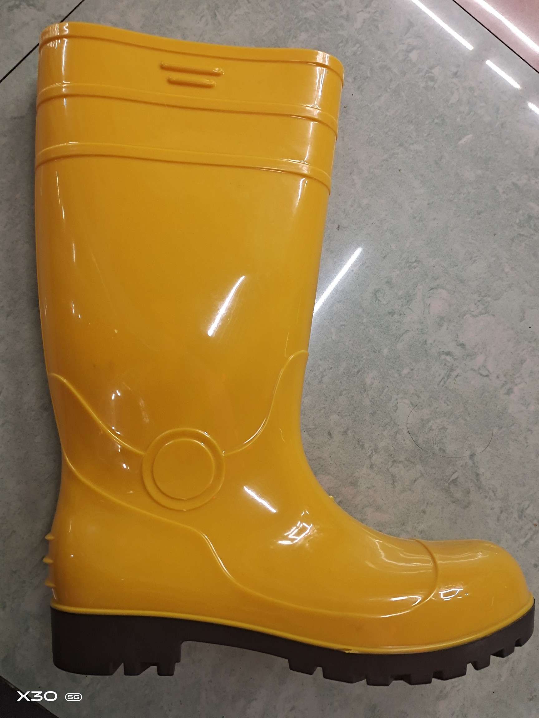 805黄色雨鞋细节图