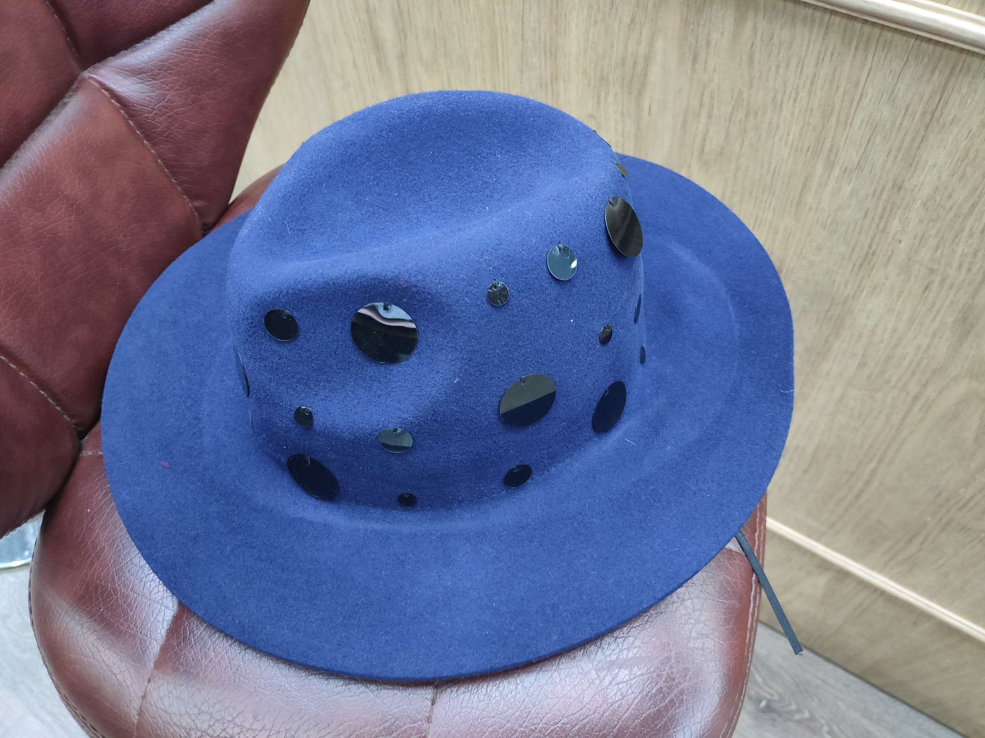 Sequined top hat Specification image