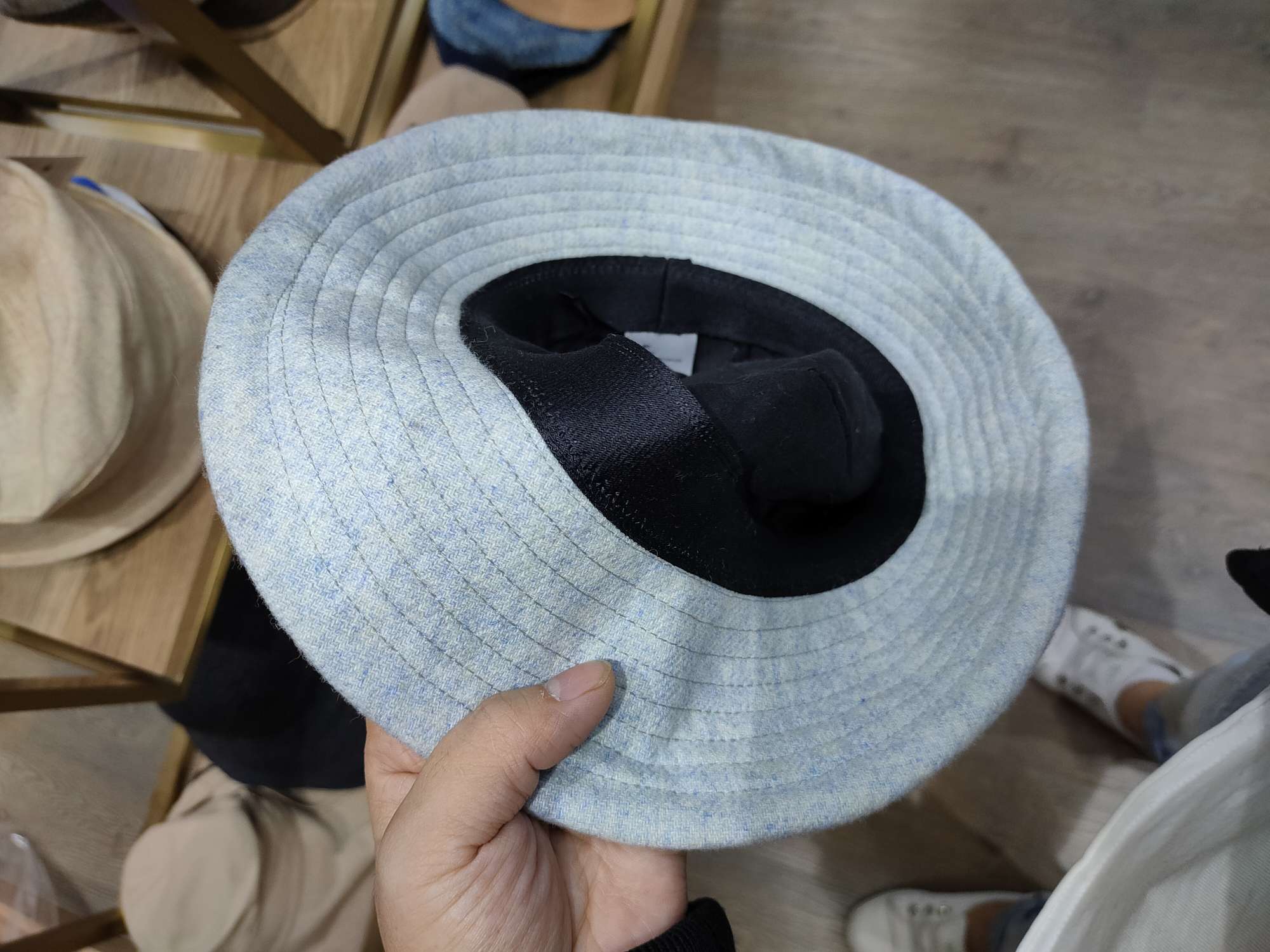 The plain hat is blue details Picture